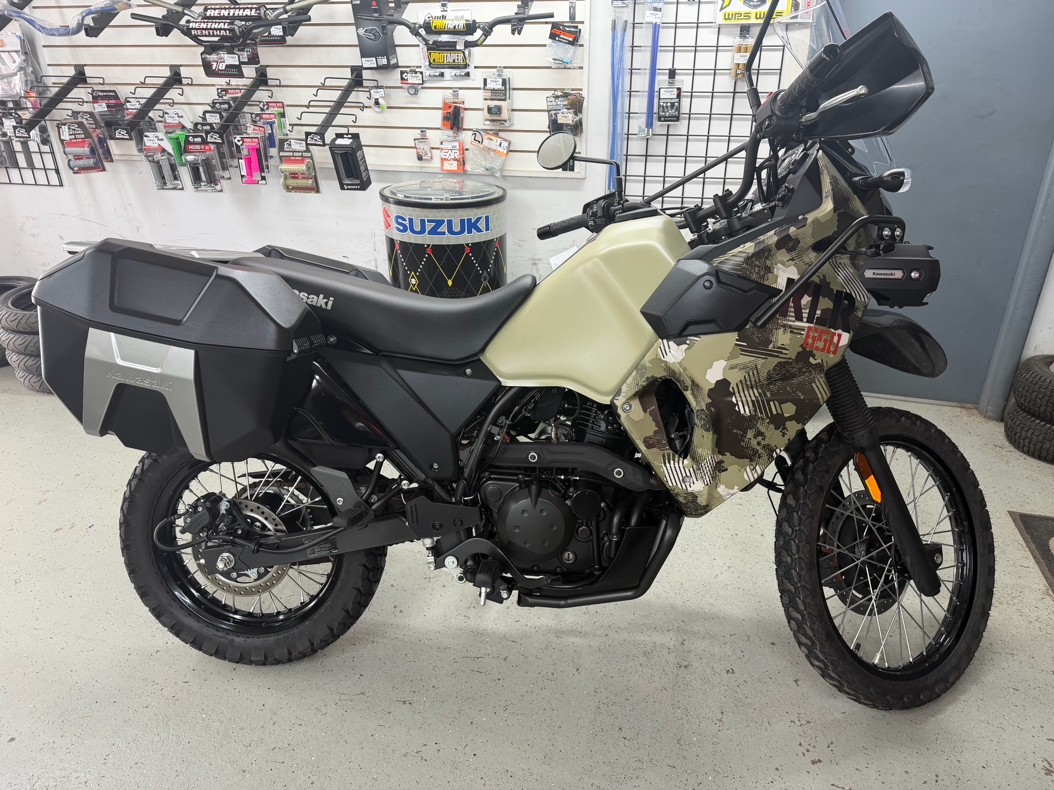 2025 Kawasaki KLR®650 Adventure ABS 1