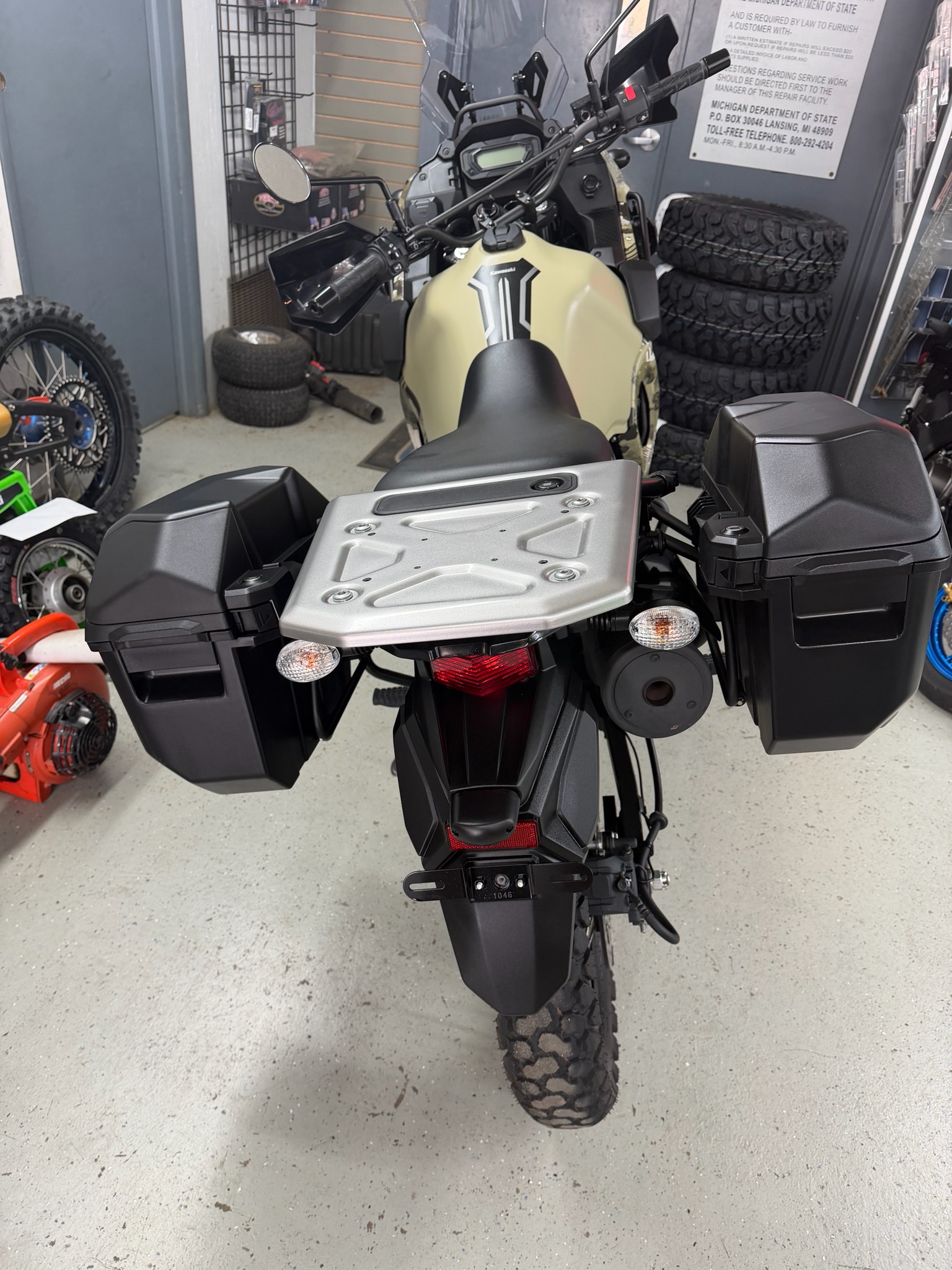 2025 Kawasaki KLR®650 Adventure ABS 3
