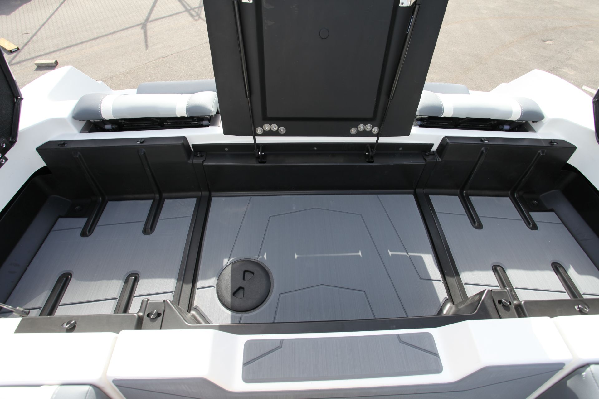 2025 Malibu Wakesetter 25 LSV Power Boats Inboard Memphis
