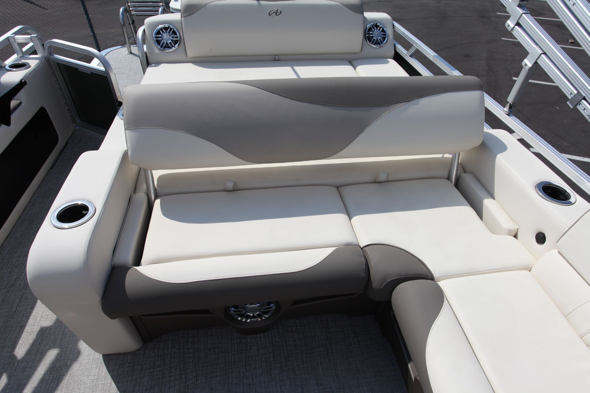 2024 Avalon 2385 LSZ VRL Power Boats Outboard Memphis