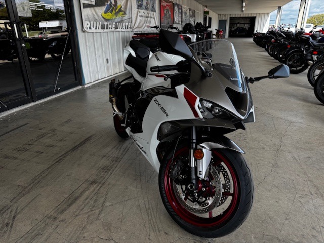 Used 2025 Kawasaki Ninja® ZX™-6R ABS | Texas Motor Sports