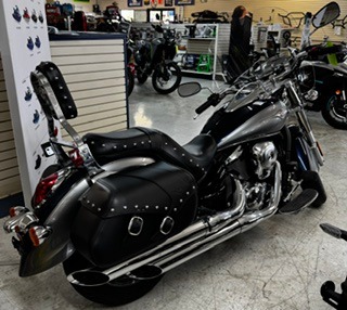 2025 Kawasaki Vulcan® 900 Classic LT 3