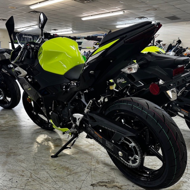 2026 Kawasaki Ninja® 500 ABS 4
