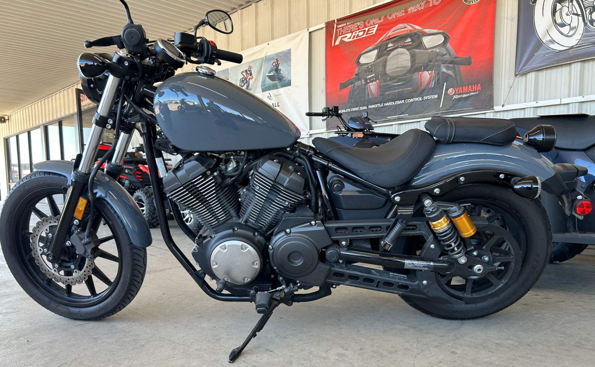 2023 Yamaha Bolt R-Spec 3