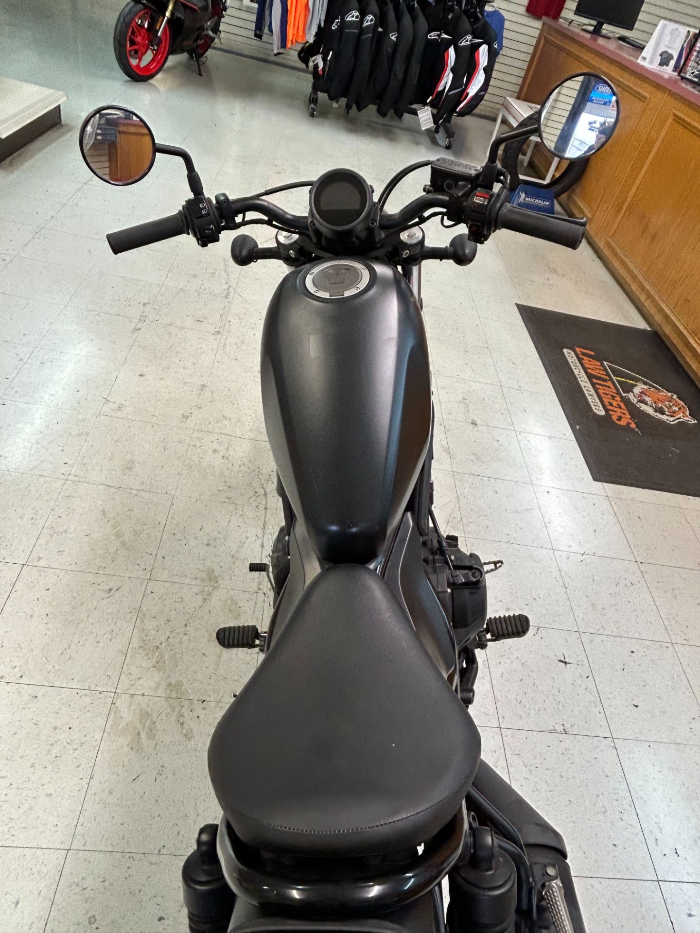 2023 Honda Rebel 500 7
