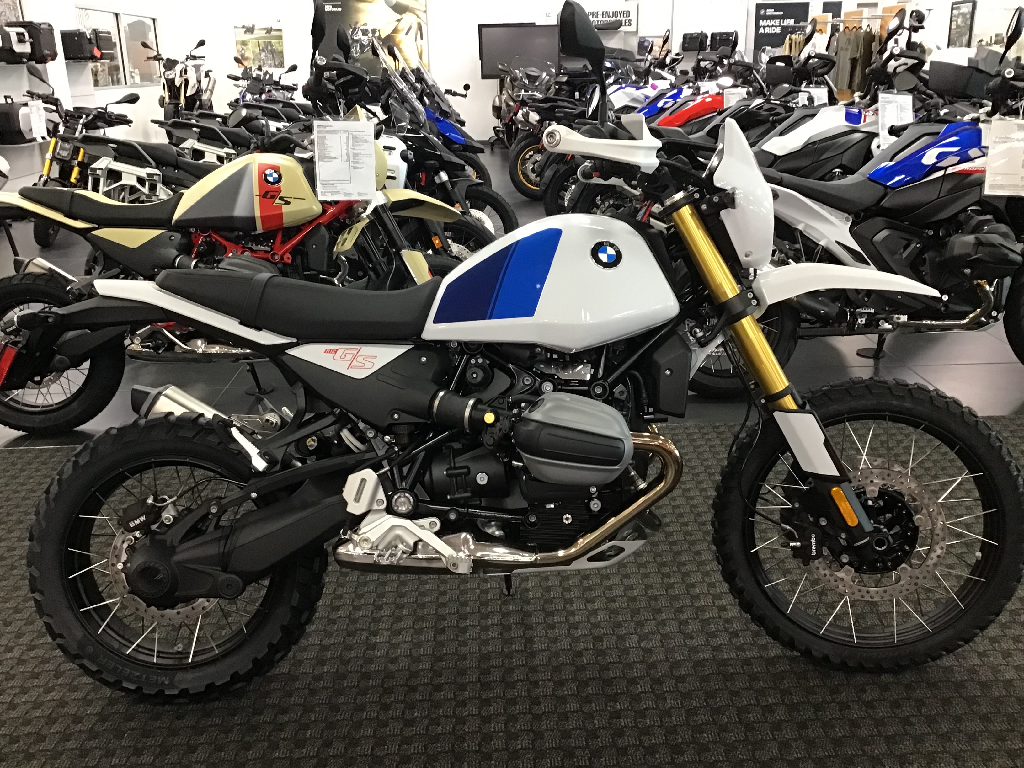 2026 R 12 G/S
