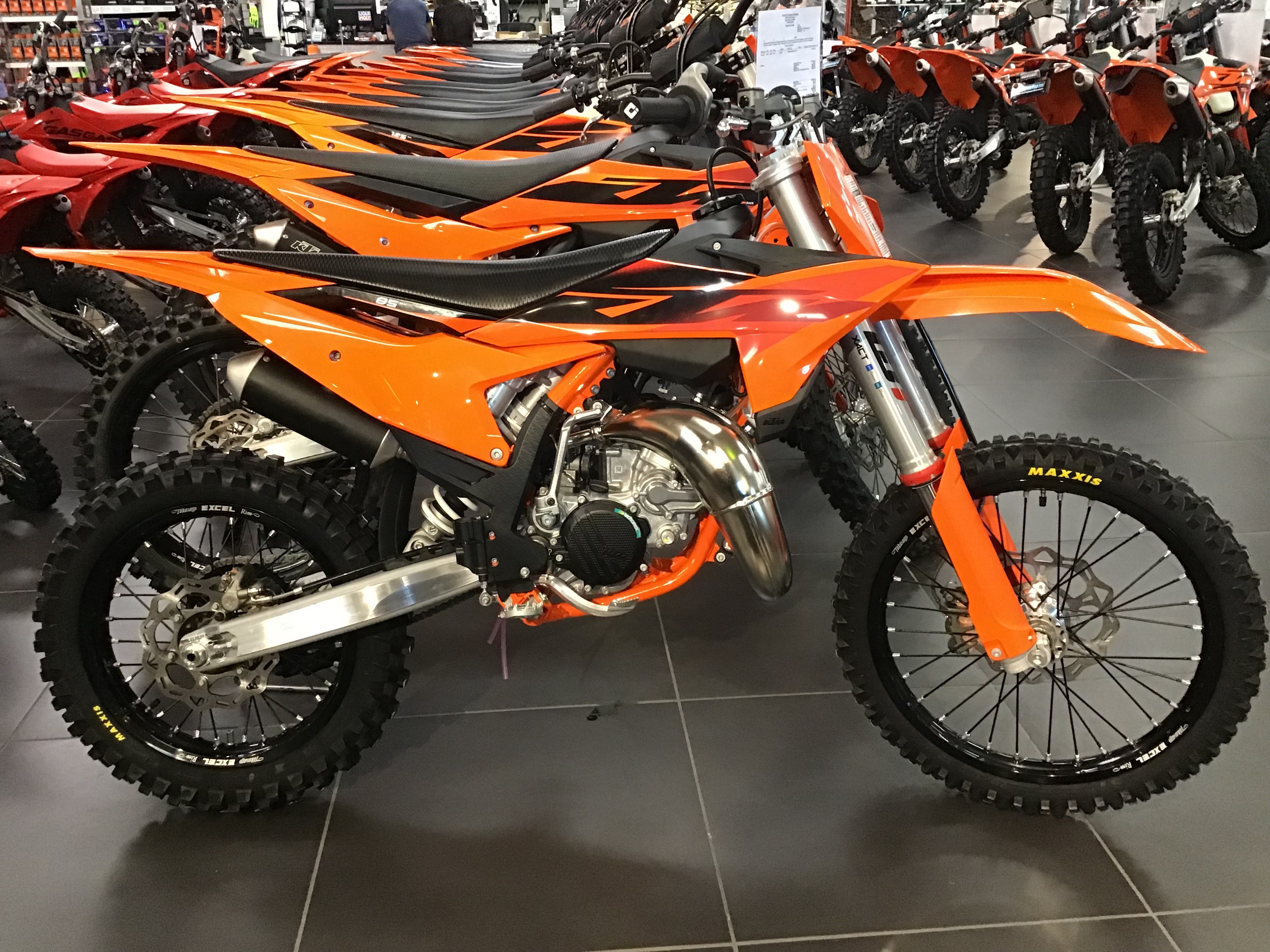 2027 85 SX 17/14
