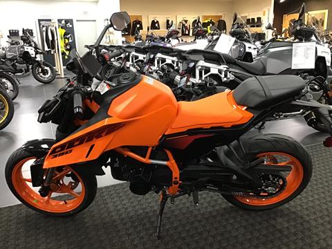 New 2024 KTM 390 Duke, Marietta GA | Specs, Price, Photos | Orange