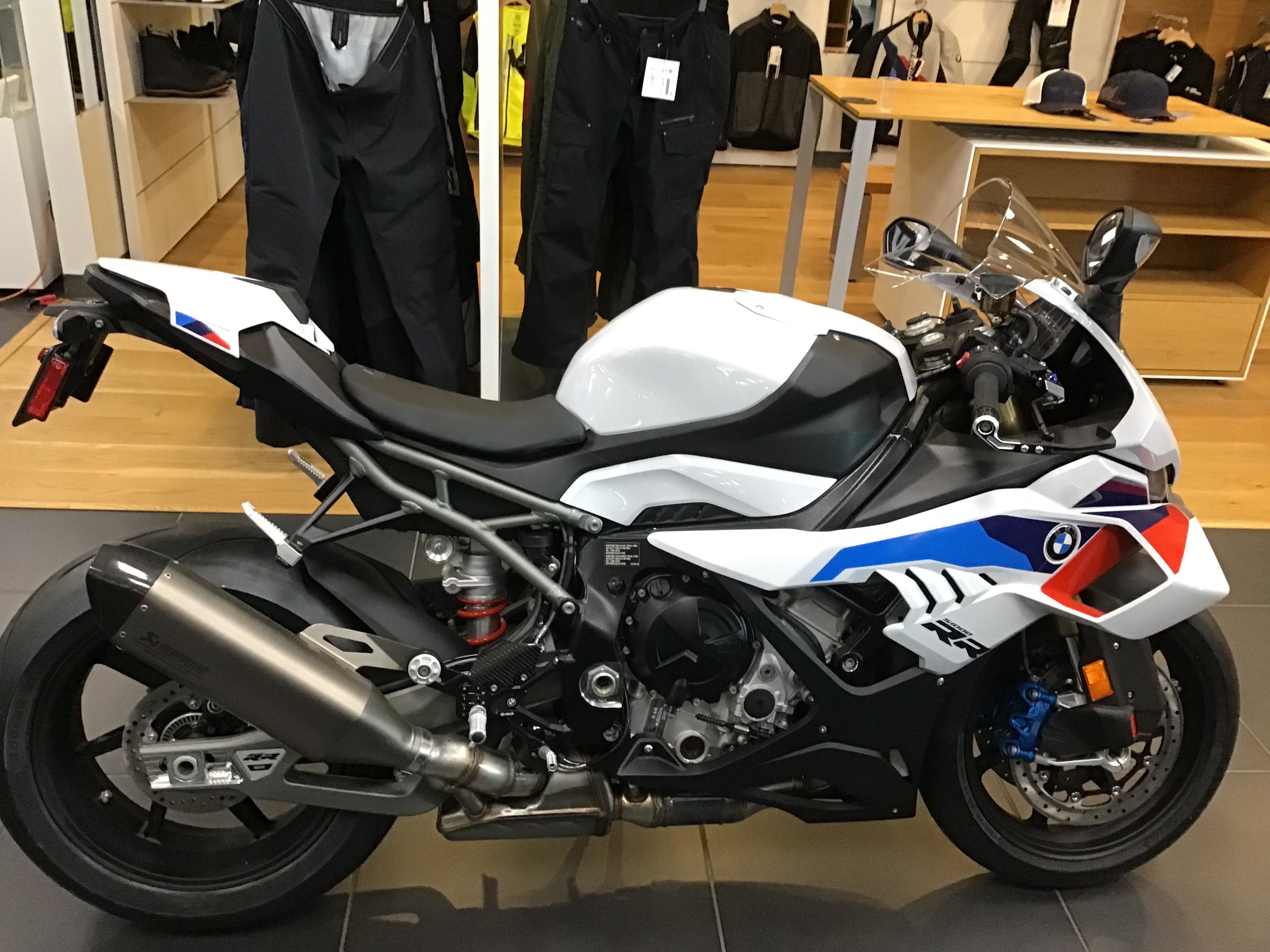 2026 BMW S 1000 RR 1