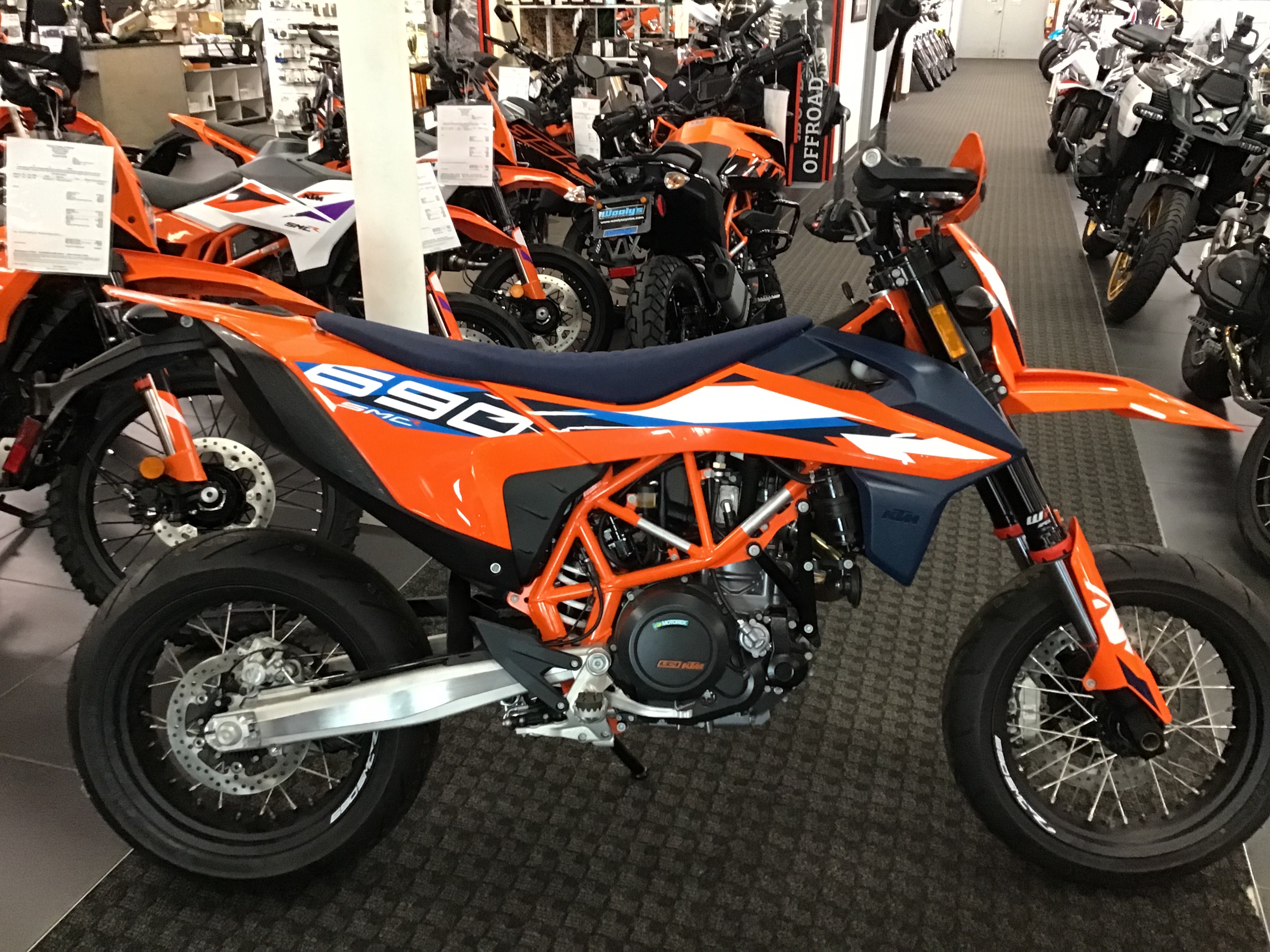 2024 690 SMC R