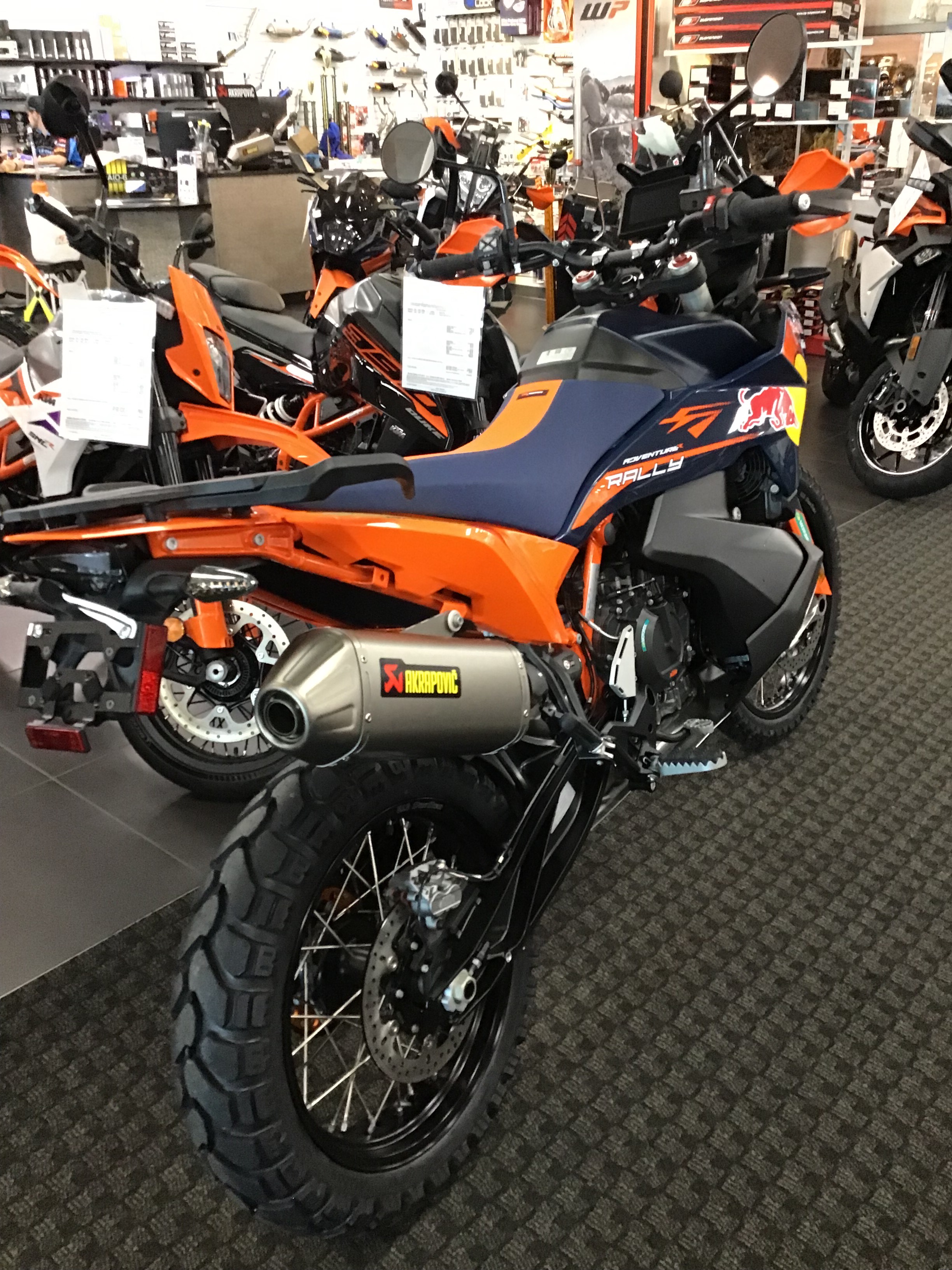 2027 KTM 890 Adventure R Rally 4