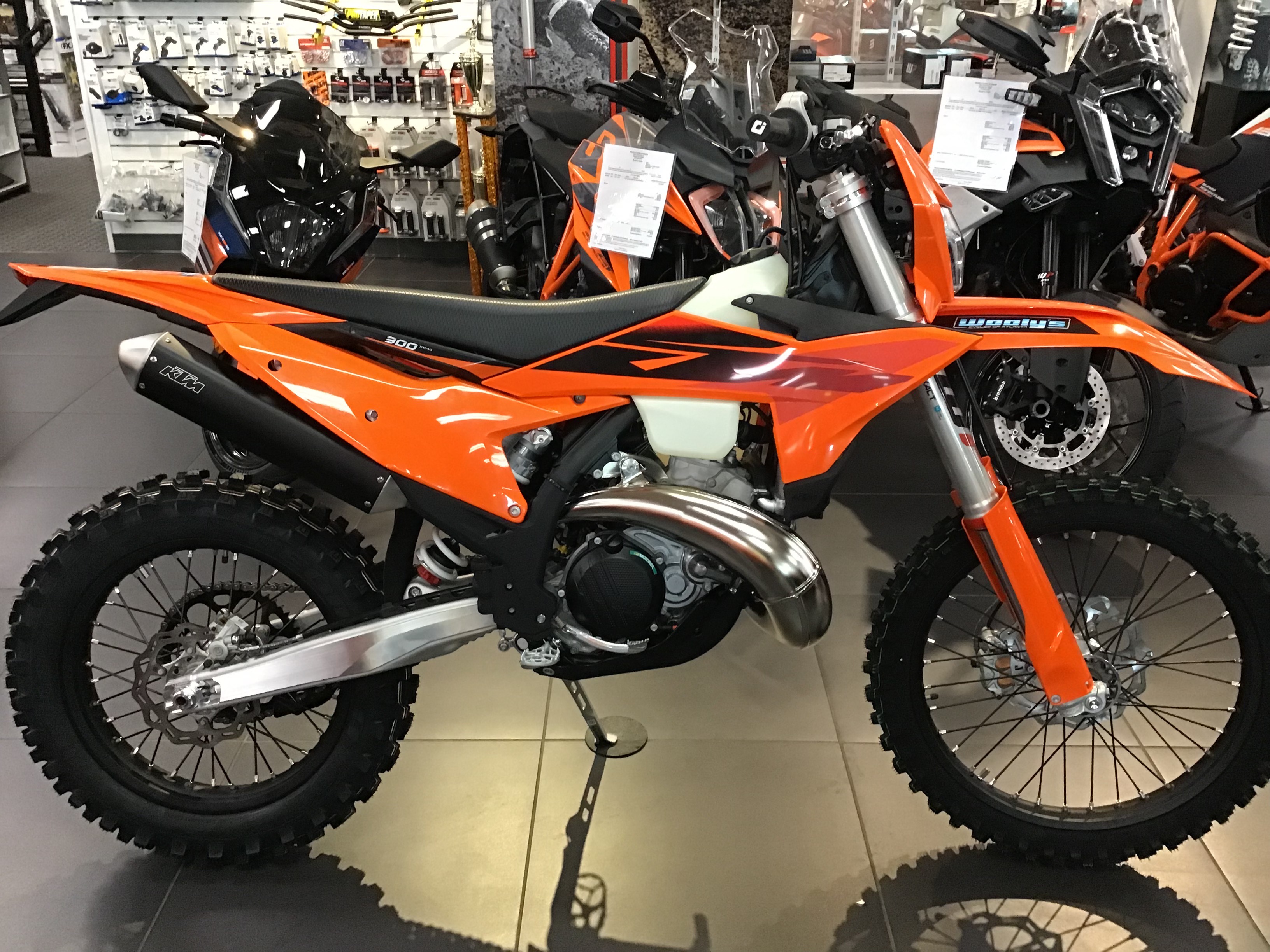 2027 300 XC-W
