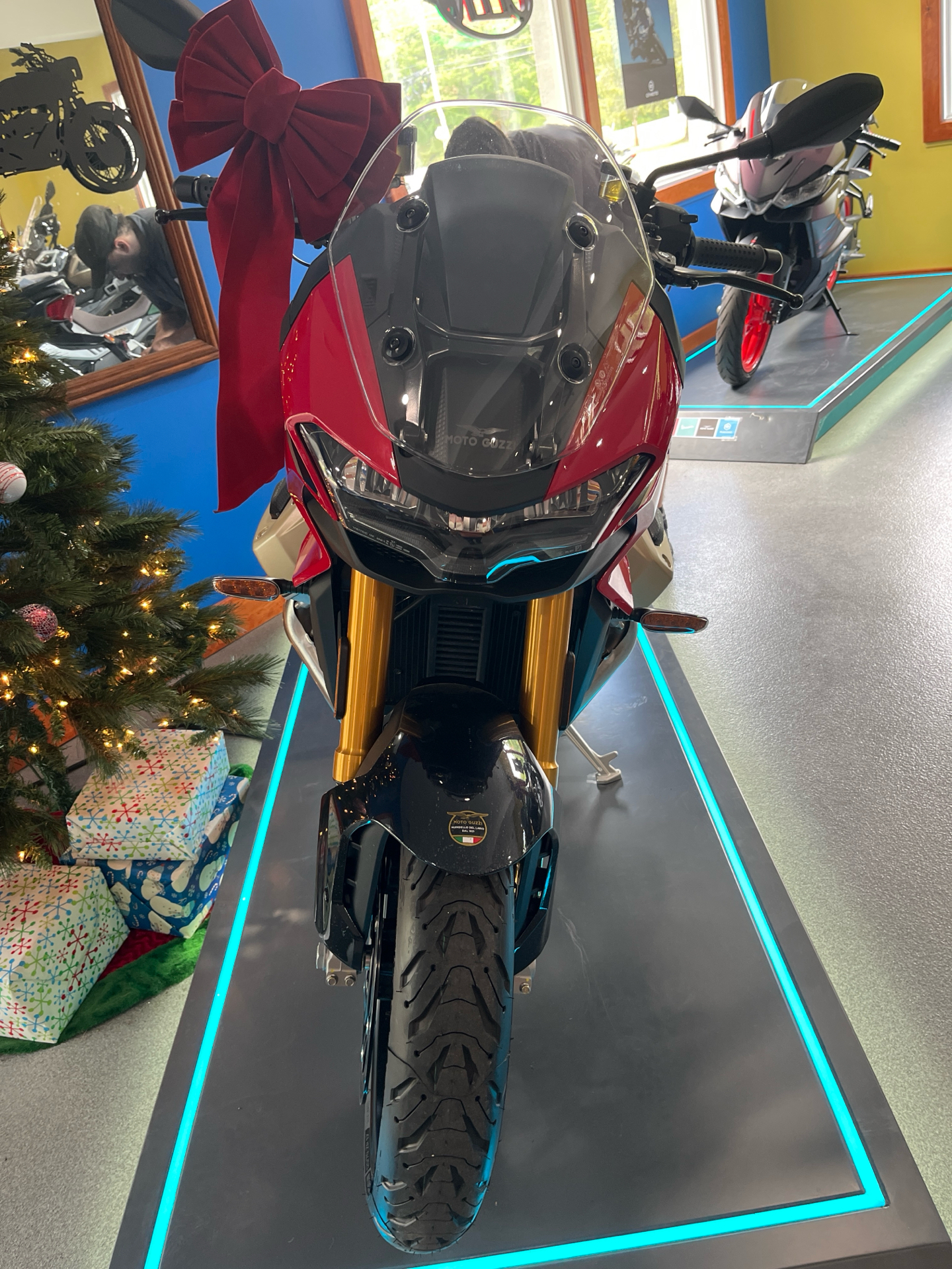 New 2025 Moto Guzzi V100 Mandello Wind Tunnel Wind Tunnel