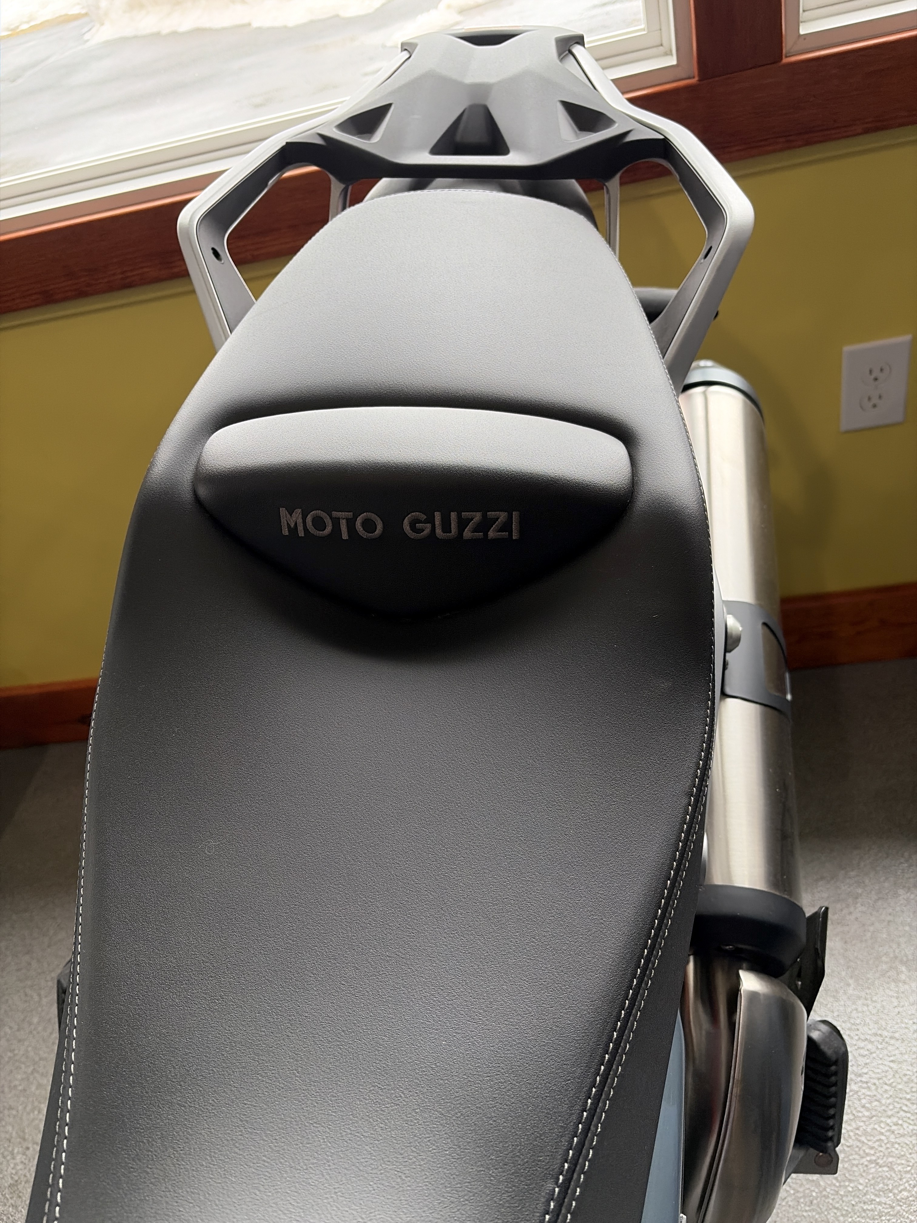 New 2025 Moto Guzzi V85 TT Grigio Tambora | Motorcycles in