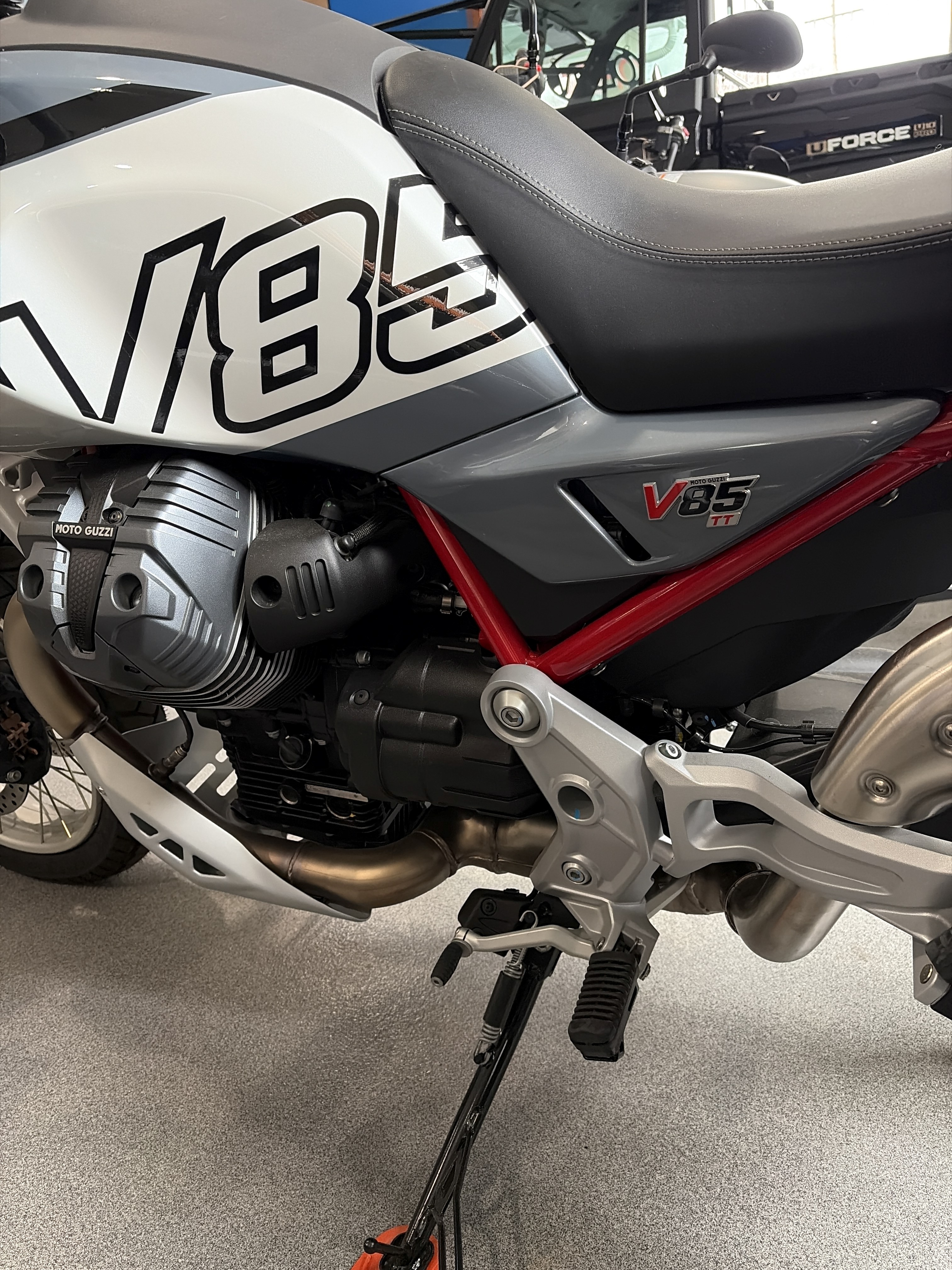 New 2025 Moto Guzzi V85 TT Grigio Tambora | Motorcycles in
