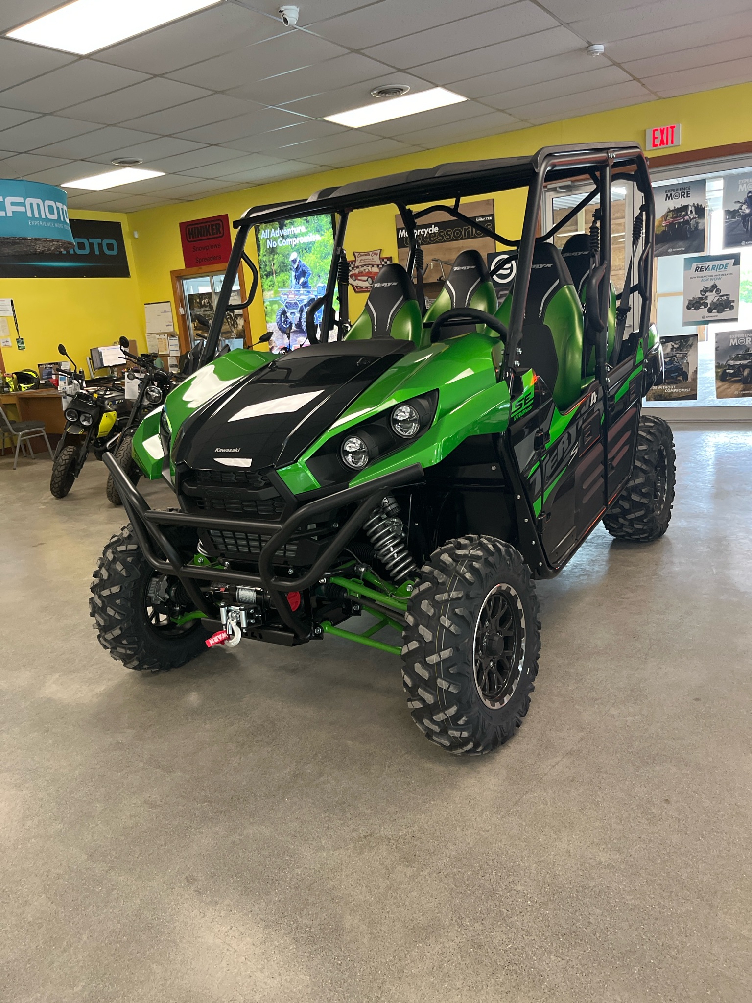 2025 Kawasaki Teryx4 S SE 1