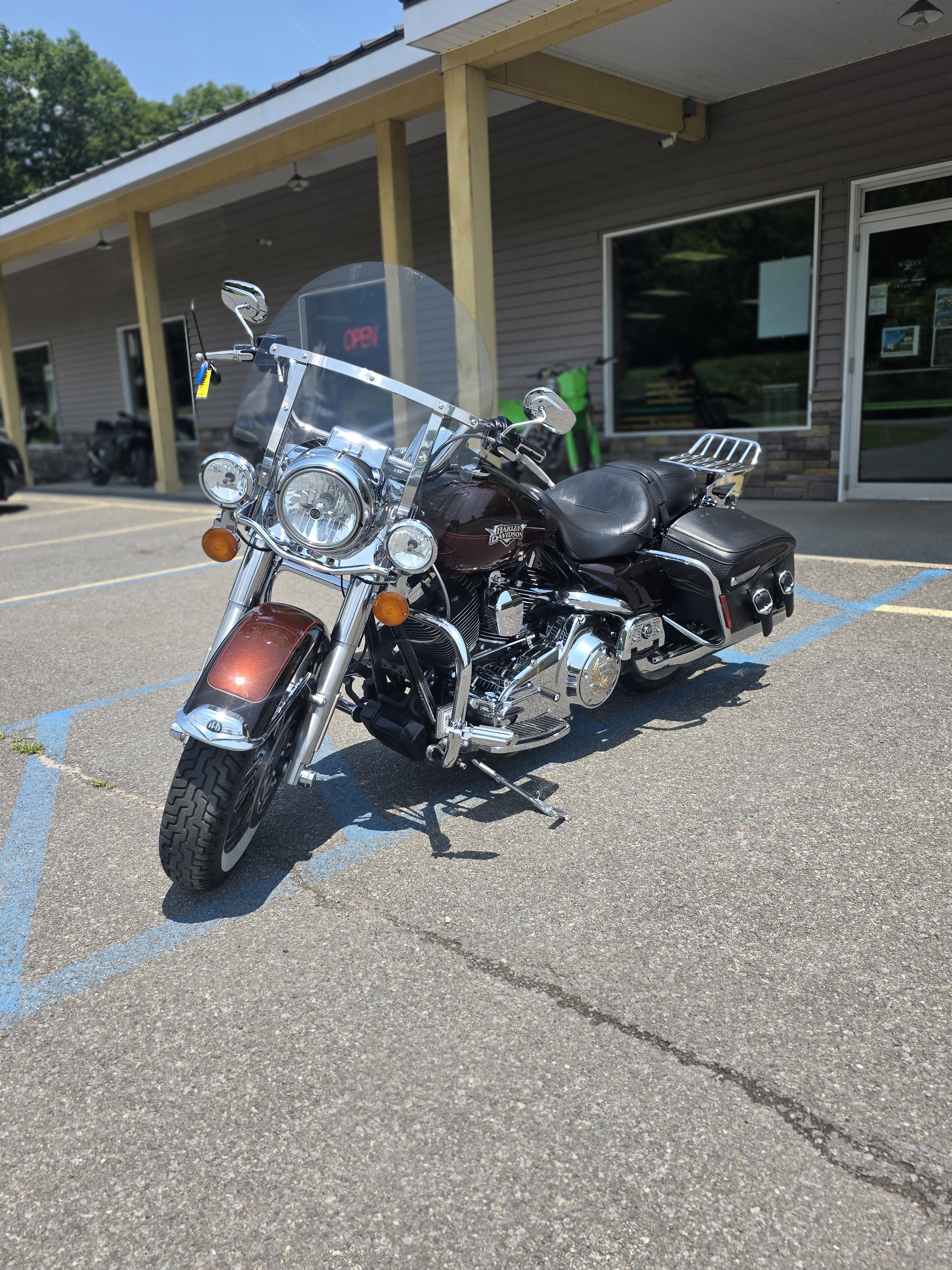 2011 Harley-Davidson Road King® Classic 1