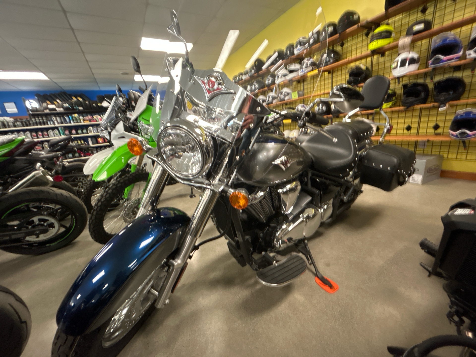 2025 Kawasaki Vulcan® 900 Classic LT 2