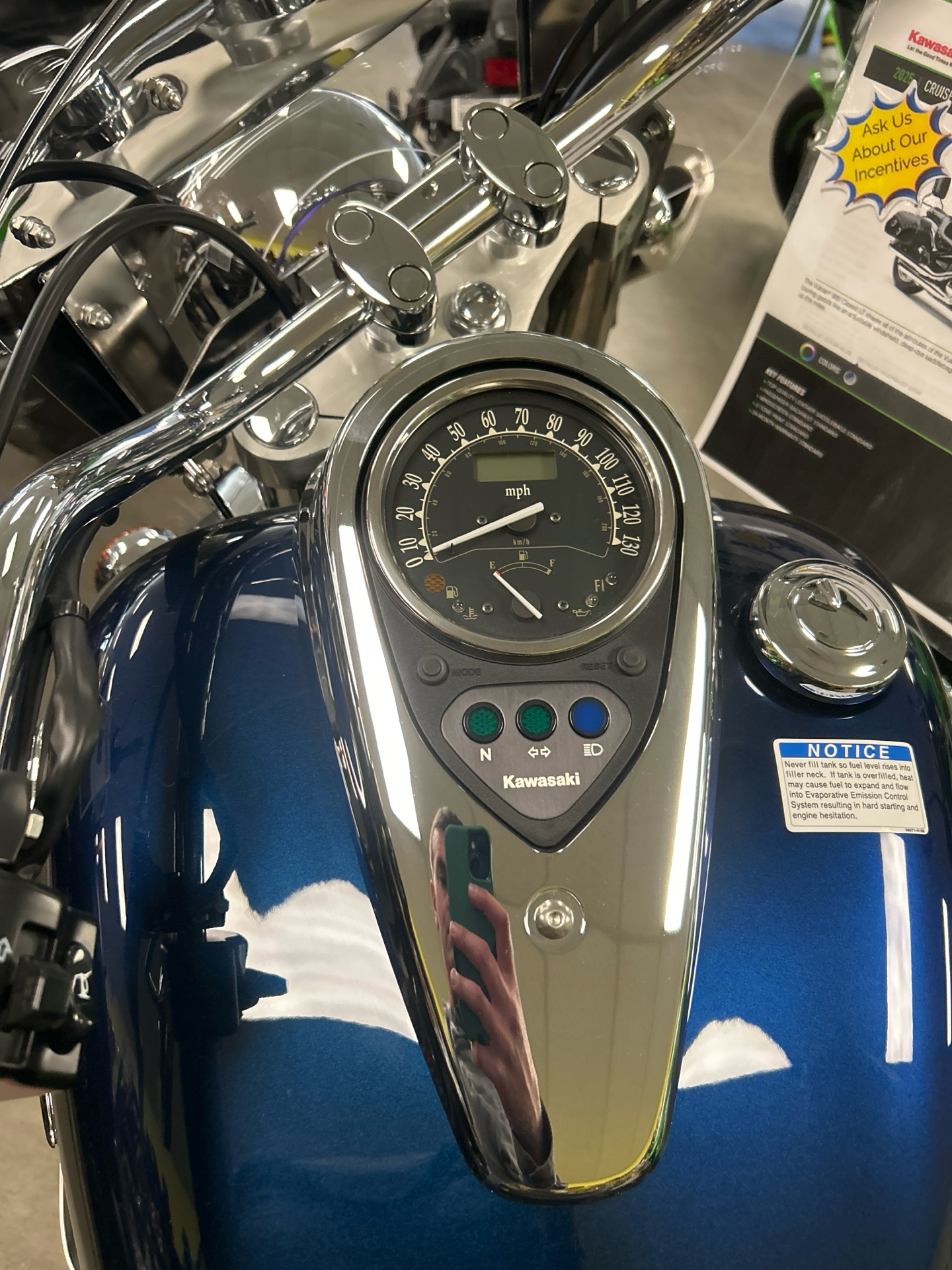 2025 Kawasaki Vulcan® 900 Classic LT 3
