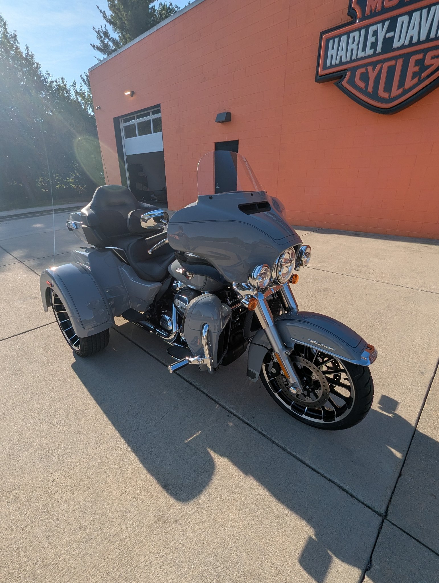 2025 Harley-Davidson Tri Glide® Ultra 3