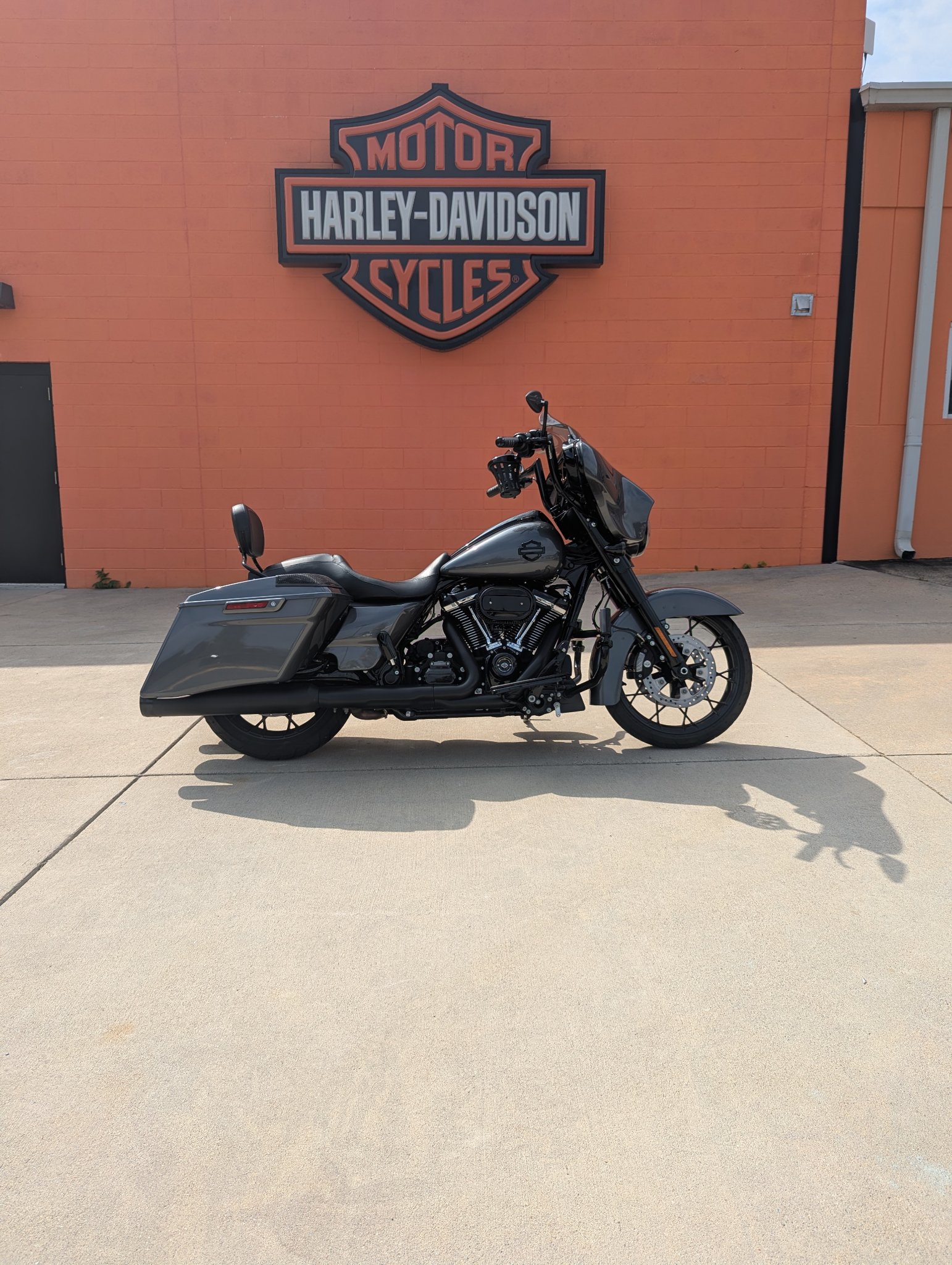 2021 Harley-Davidson Street Glide® Special 1