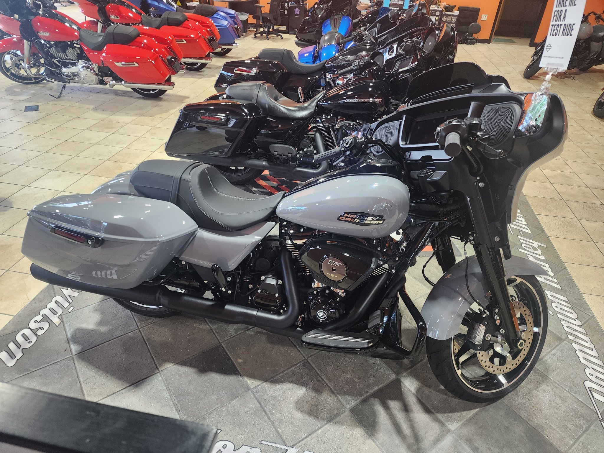 2026 Harley-Davidson Street Glide® 1