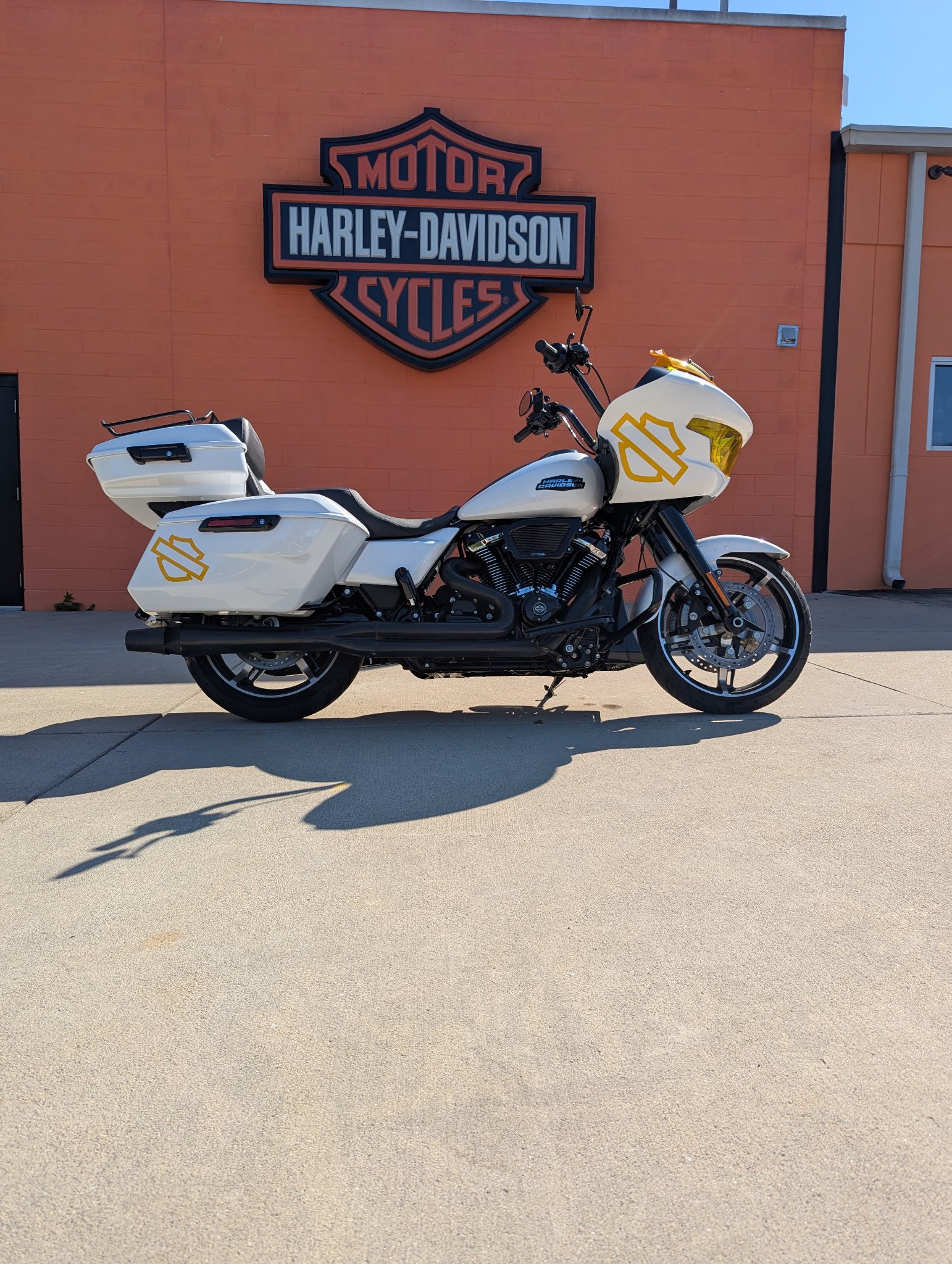 2025 Harley-Davidson Road Glide® 1