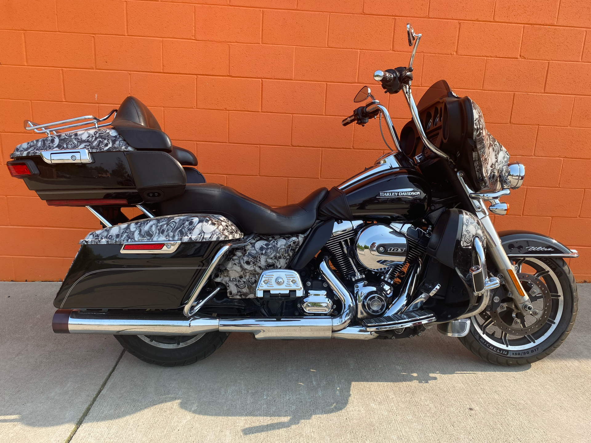 Used 2015 Harley-Davidson Electra Glide® Ultra Classic® Vivid