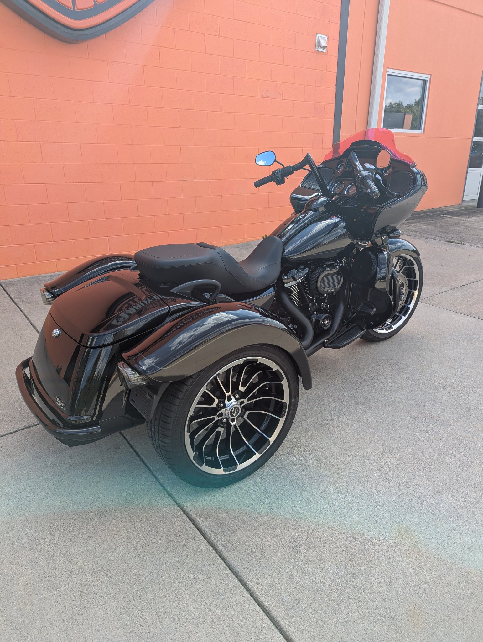 2023 Harley-Davidson Road Glide® 3 9