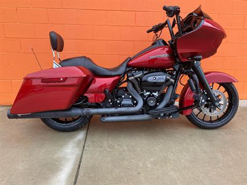●DIRTY RED Used 2018 Harley-Davidson Road Glide® Special Wicked Red