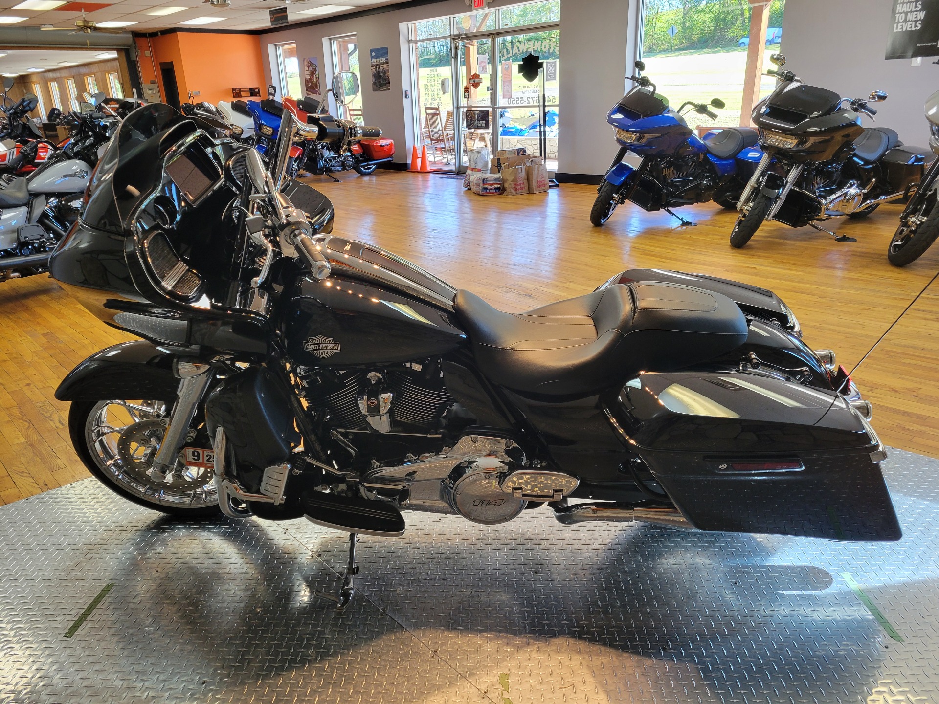 Used 2023 Harley-Davidson Road Glide® Special Vivid Black