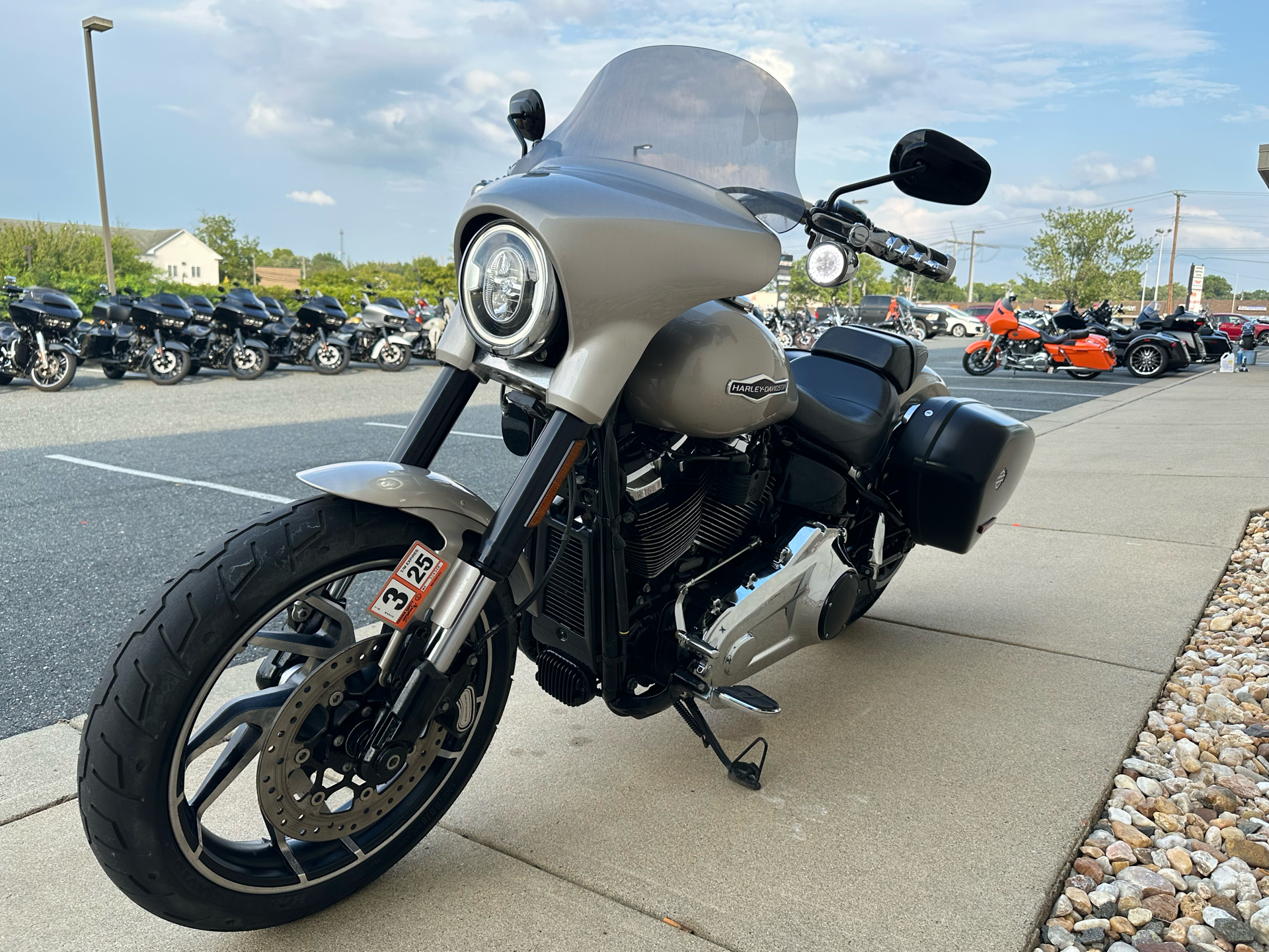 Used 2018 Harley-Davidson Sport Glide® Silver Fortune