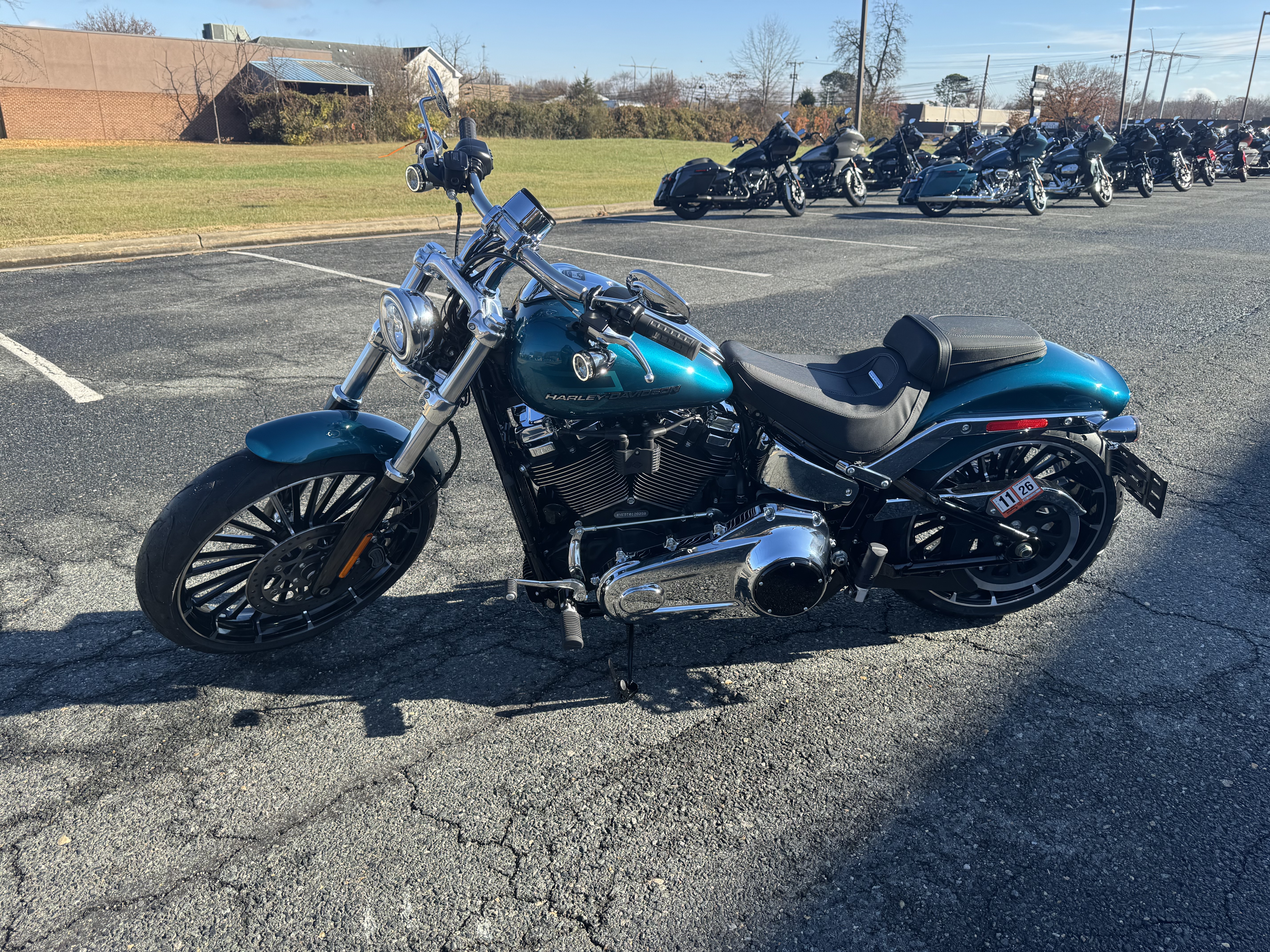 n*4様 Harley-Davidson USA製　サンダー　ブルーフレイム　ロ New 2026 Harley-Davidson Breakout® Teal Thunder | Motorcycles in