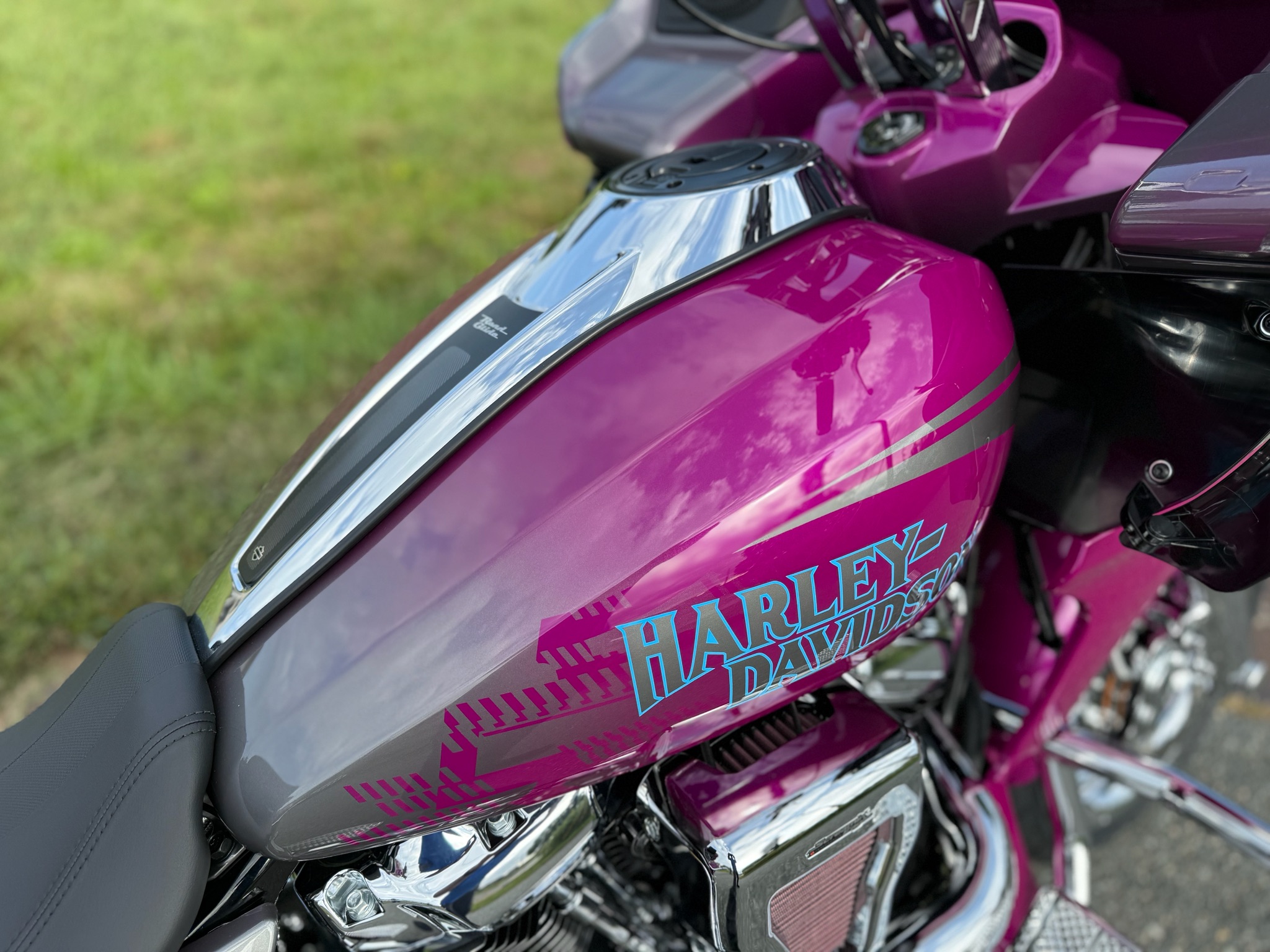Harley-Davidson スモーキーピンク　レザーグローブ 山羊革　未使用 Used 2026 Harley-Davidson Road Glide® CUSTOM PINK/CHROME