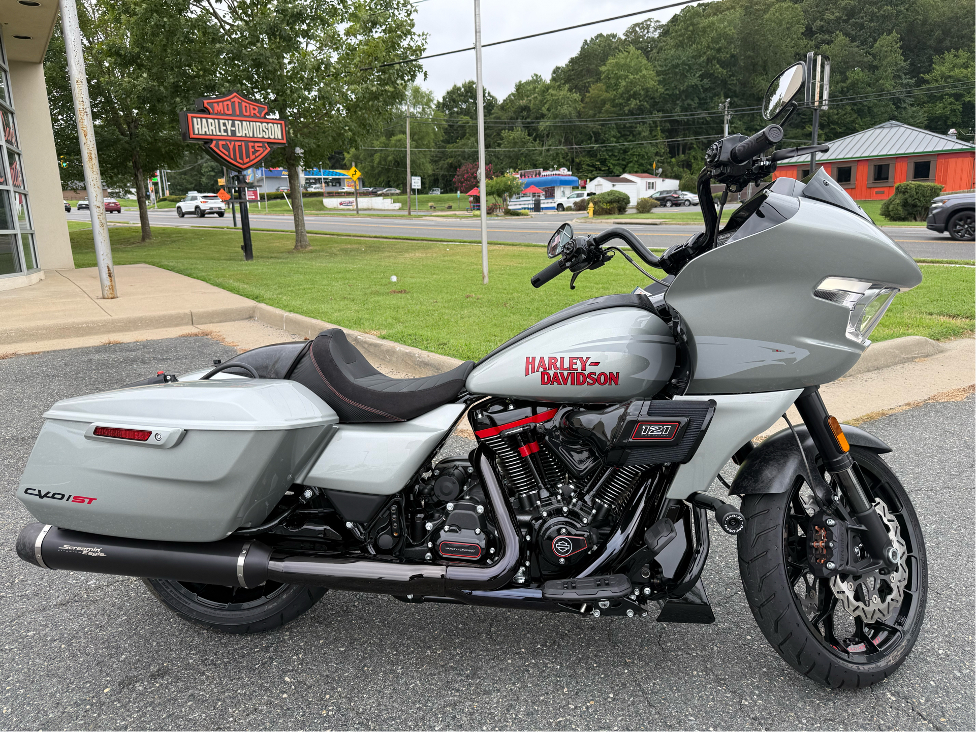New 2025 Harley-Davidson CVO™ Road Glide® ST Mercury Silver