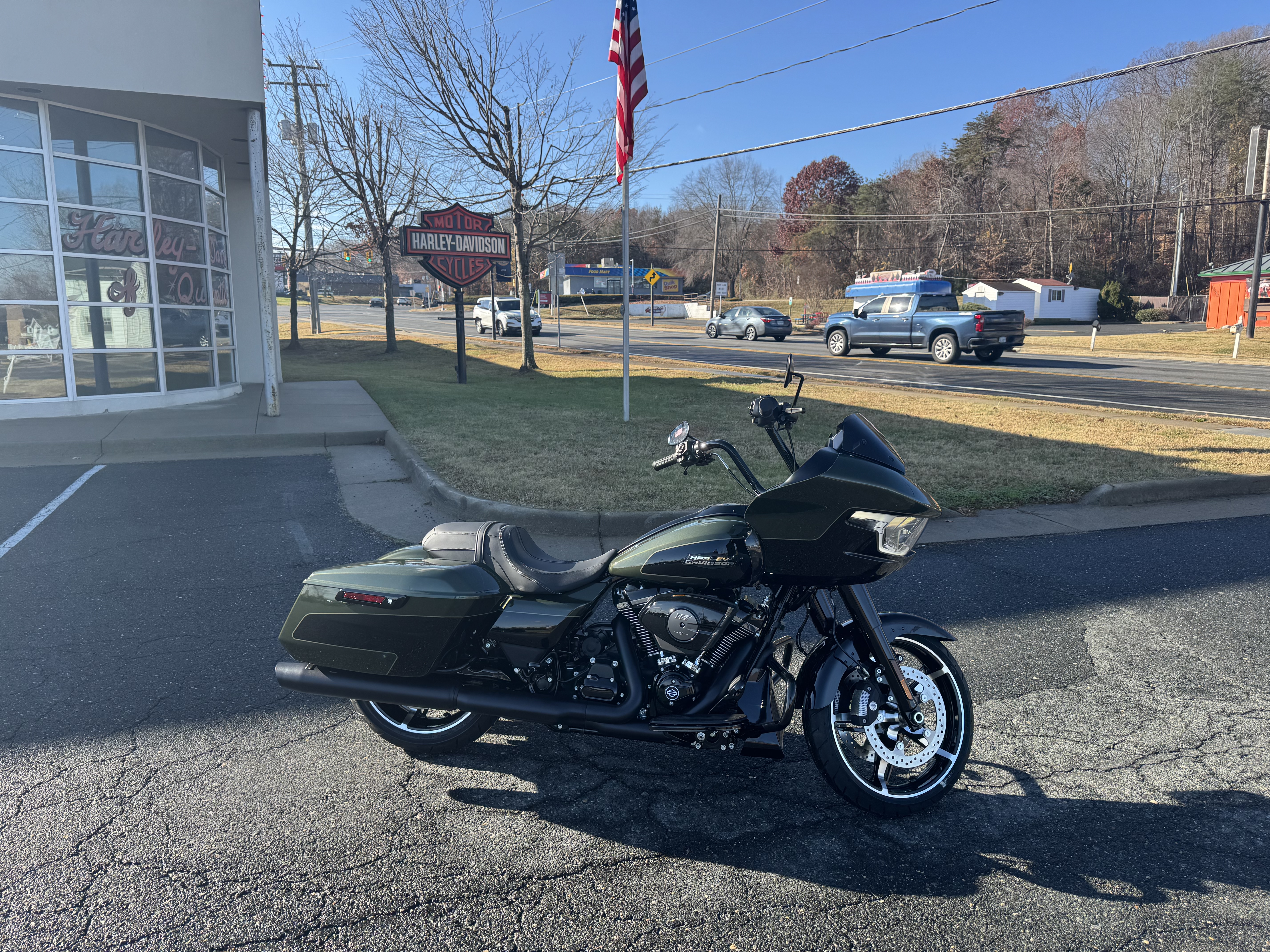 New 2026 Harley-Davidson Road Glide® Olive Steel Metallic / Vivid