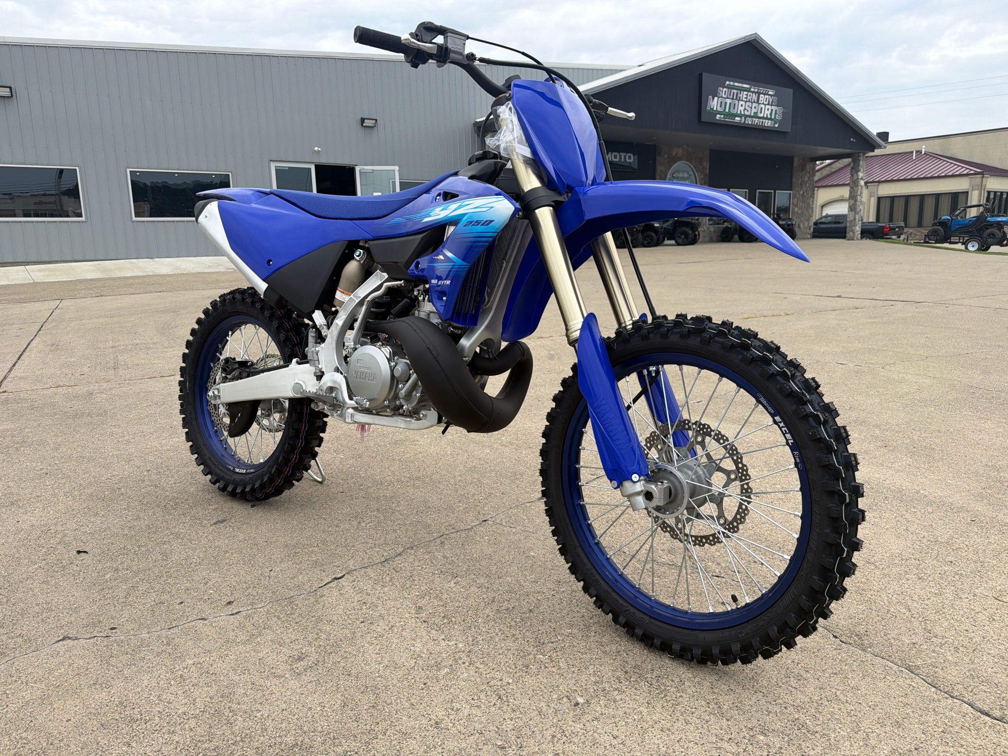 2027 YZ250