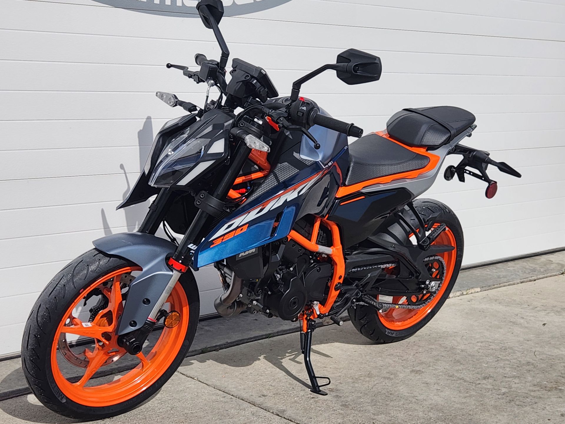 New 2025 KTM 390 Duke, Atlantic IA | Specs, Price, Photos | Blue 70864