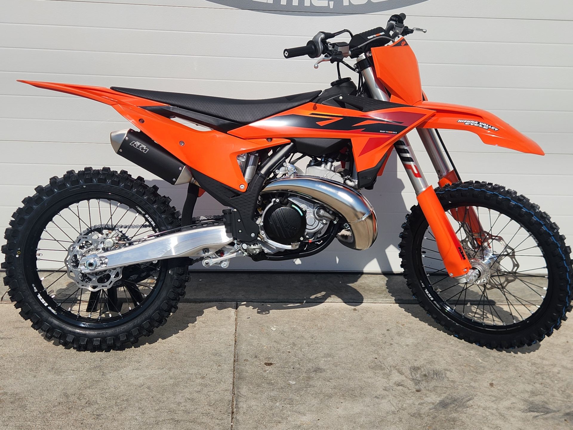 New 2025 KTM 300 SX, Atlantic IA Specs, Price, Photos Orange 84263