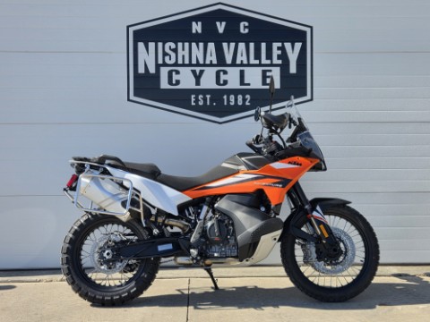 2023 KTM 890 Adventure