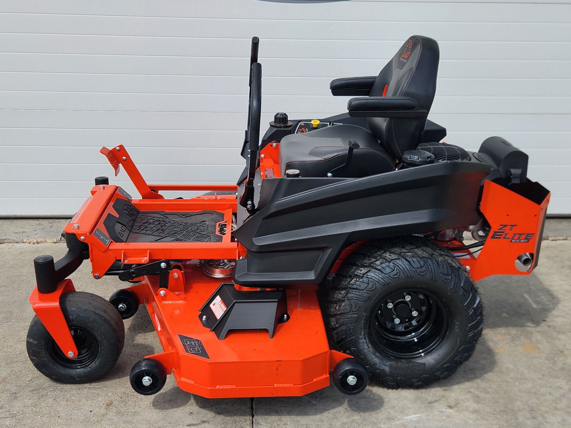 New 2025 Bad Boy Mowers ZT Elite 60 in. Kohler Pro 7000 KT745 26