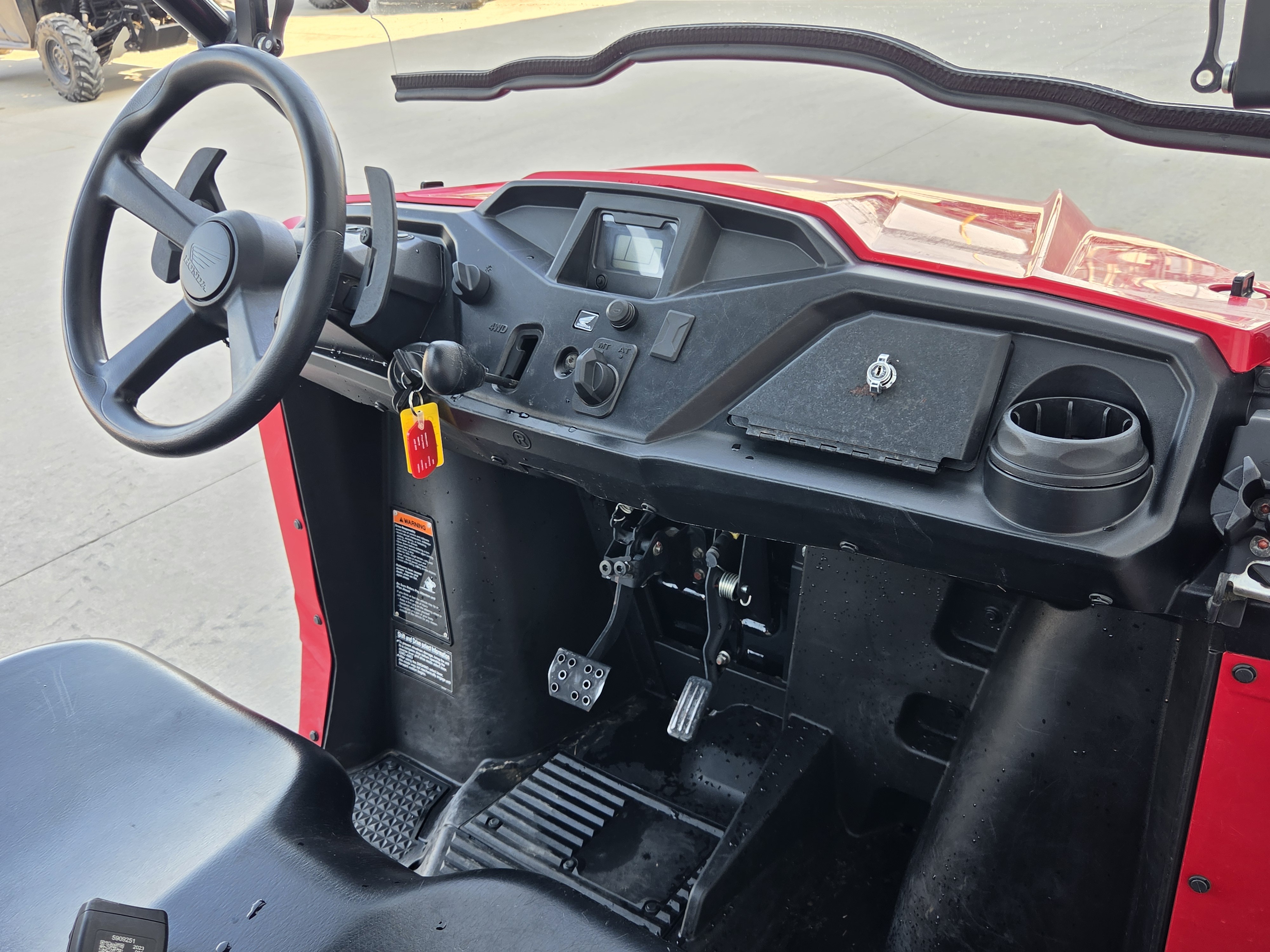 2023 Honda Pioneer 520 10