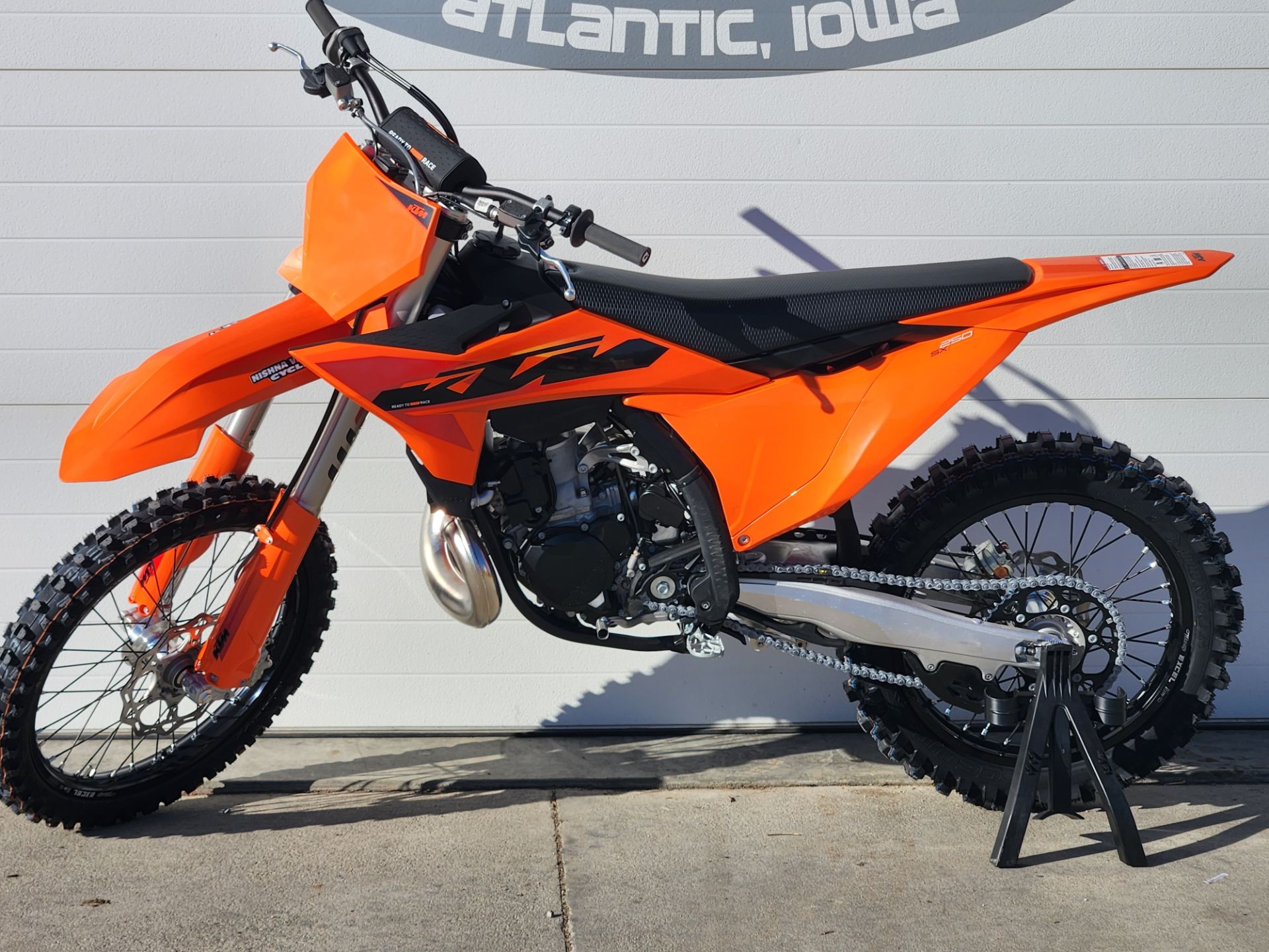 New 2025 KTM 250 SX, Atlantic IA | Specs, Price, Photos | Orange 27942