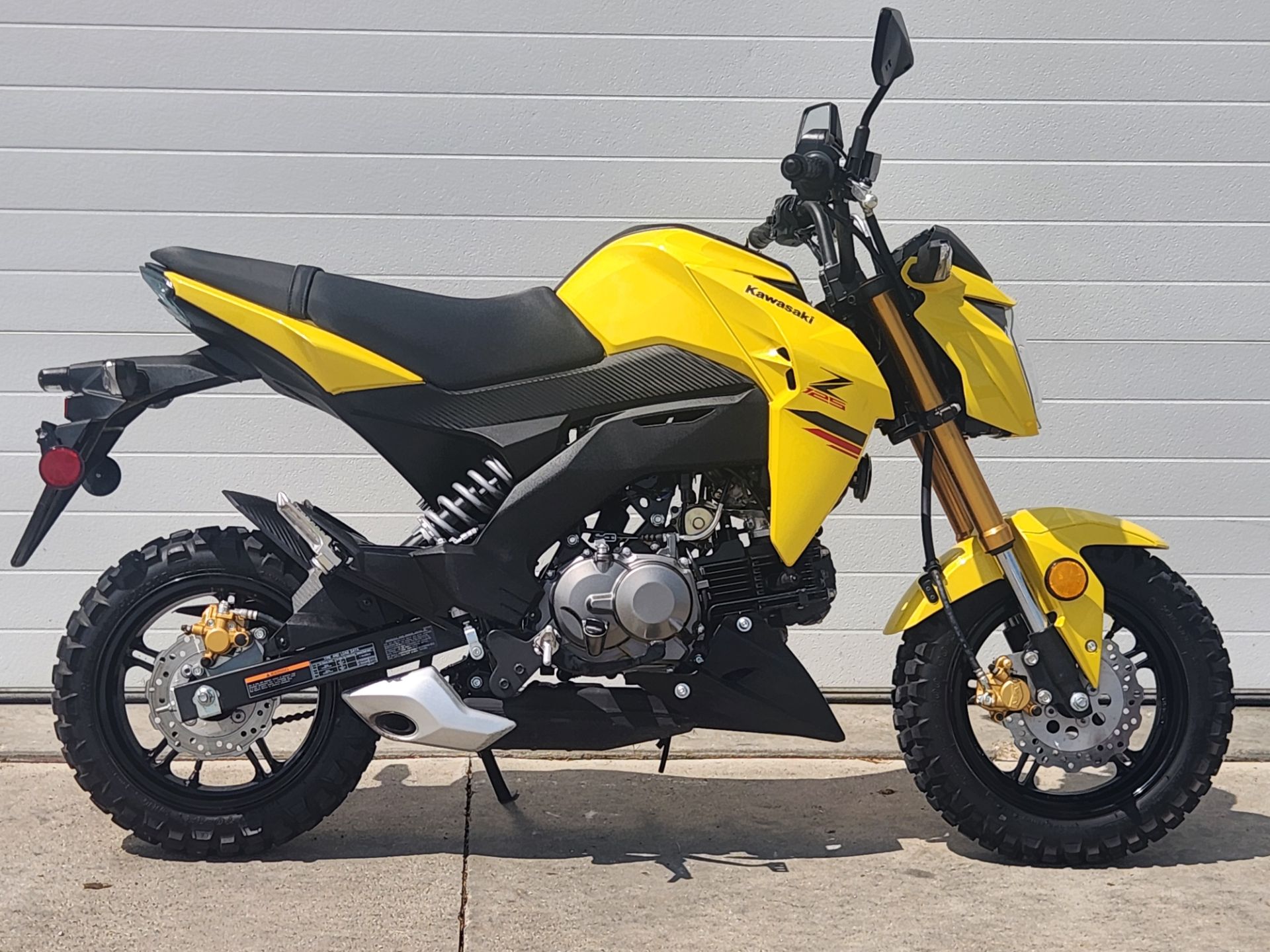Used 2022 Kawasaki Z125 Pro, Atlantic IA | Specs, Price, Photos