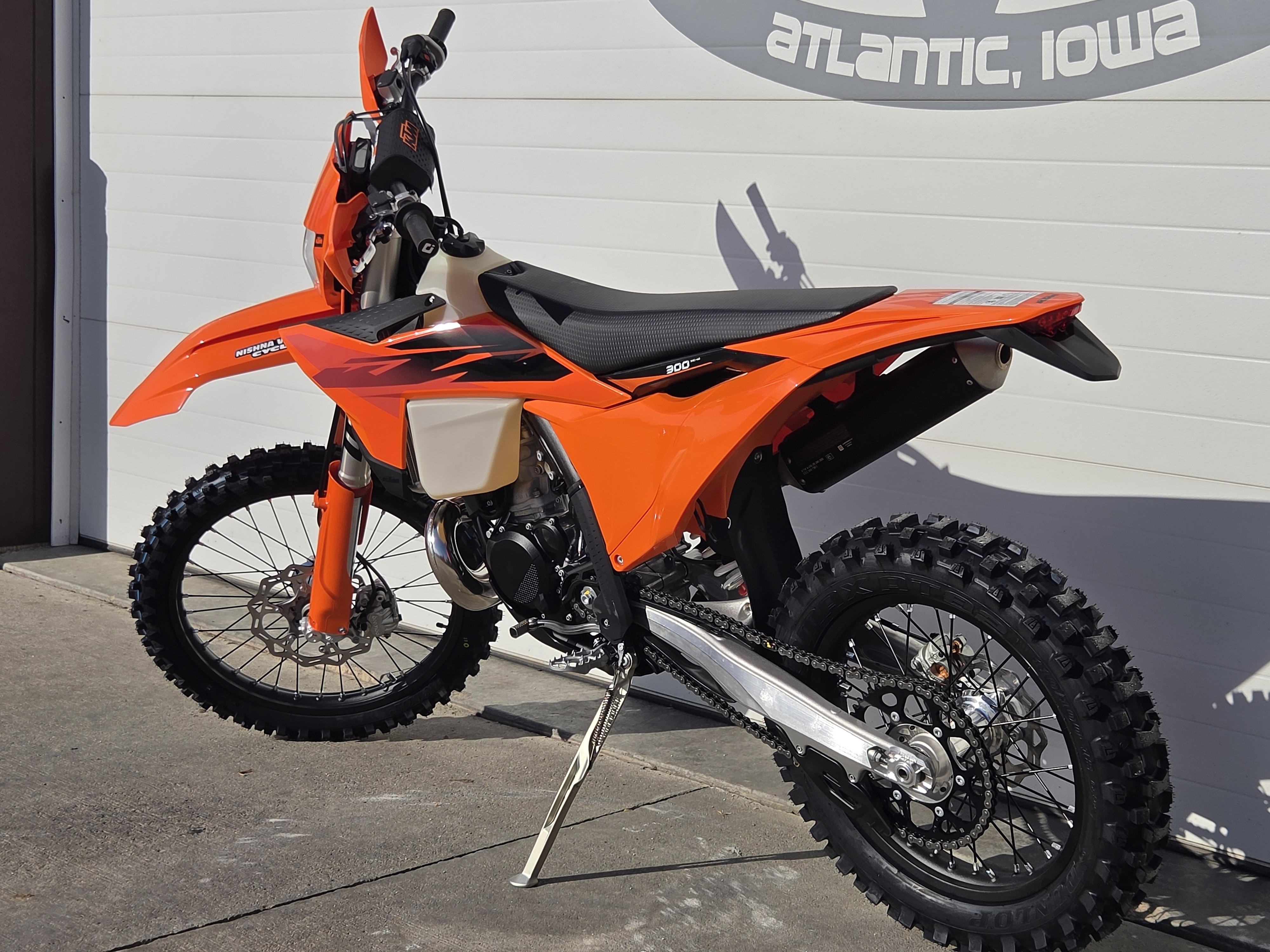 2027 KTM 300 XC-W 8