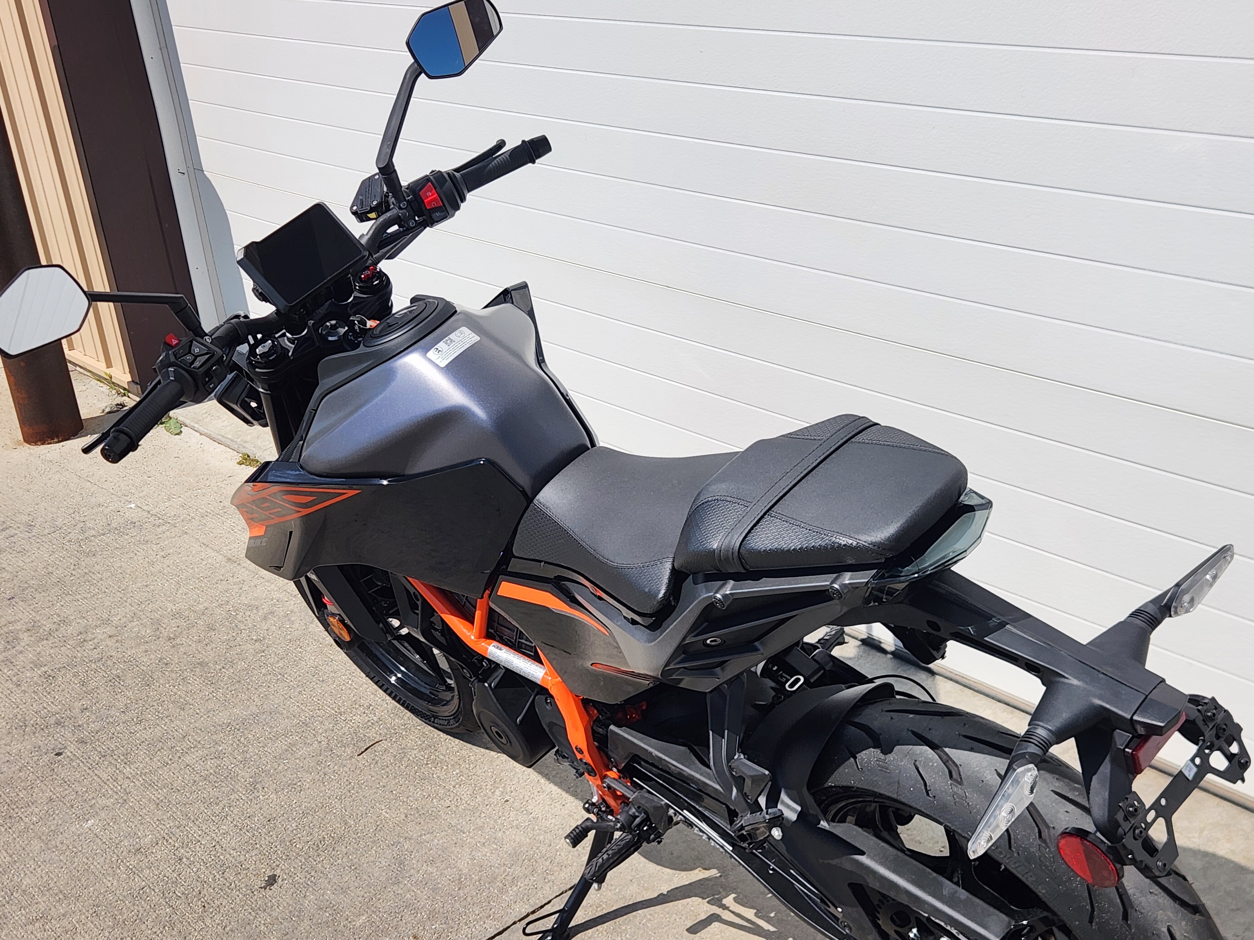 2026 KTM 390 Duke 9