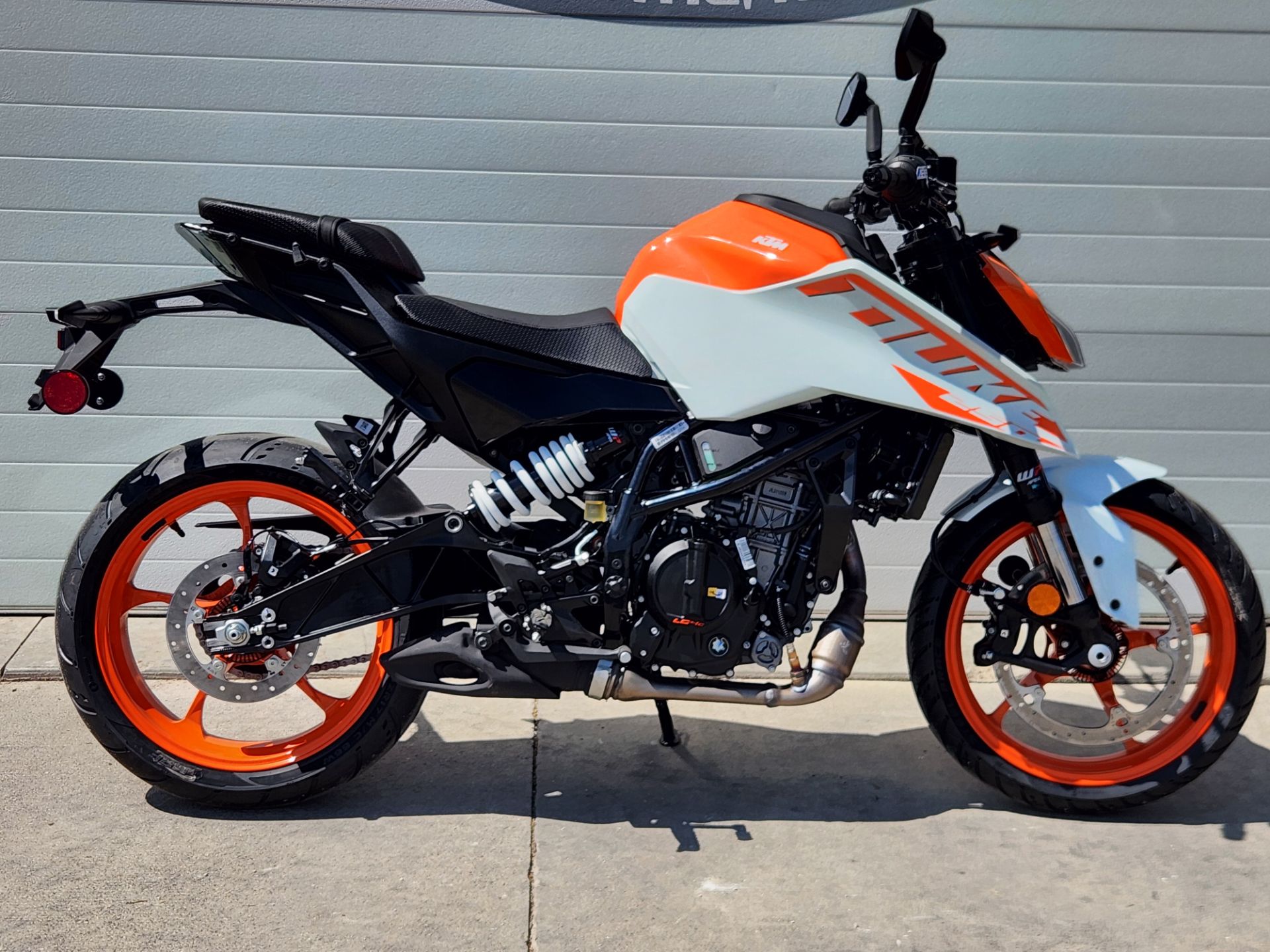 New 2024 KTM 250 Duke, Atlantic IA | Specs, Price, Photos | White
