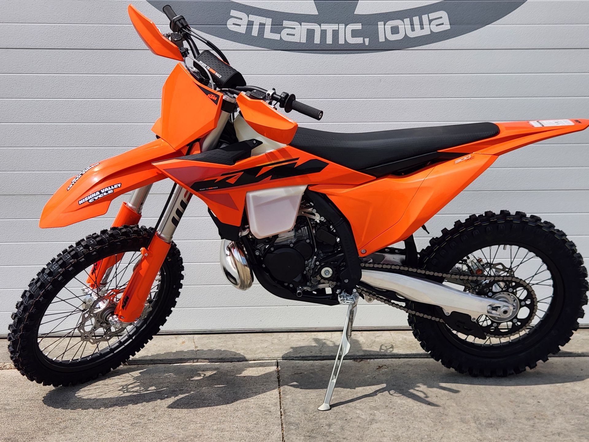 New 2025 KTM 300 XC, Atlantic IA | Specs, Price, Photos | Orange 85464