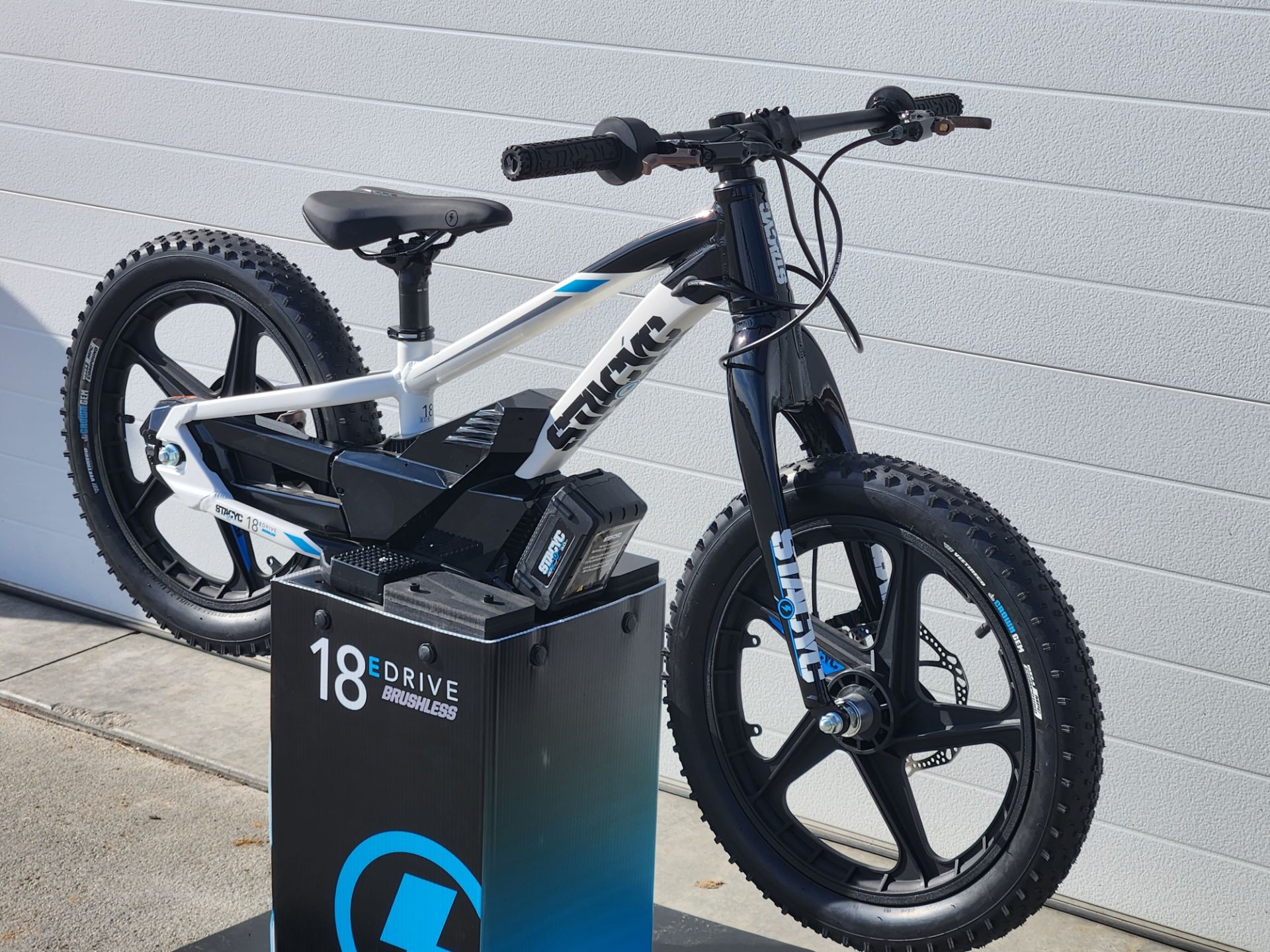 New 2023 Stacyc 18eDRIVE Launch Edition, Atlantic IA | Specs