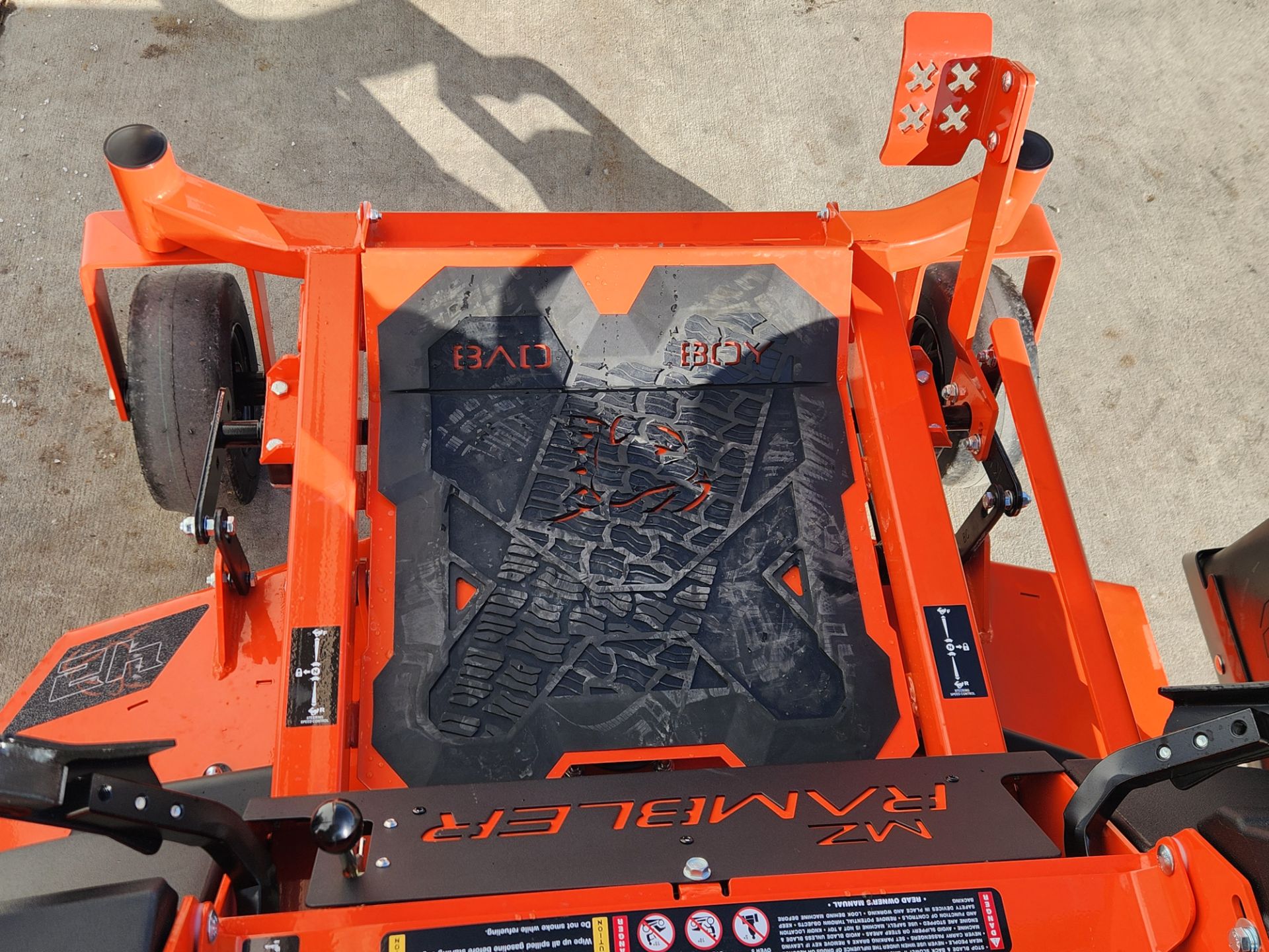 ±0 - 【waLaLa】 New 2025 Bad Boy Mowers MZ Rambler 42 in. Kohler Twin 22 hp